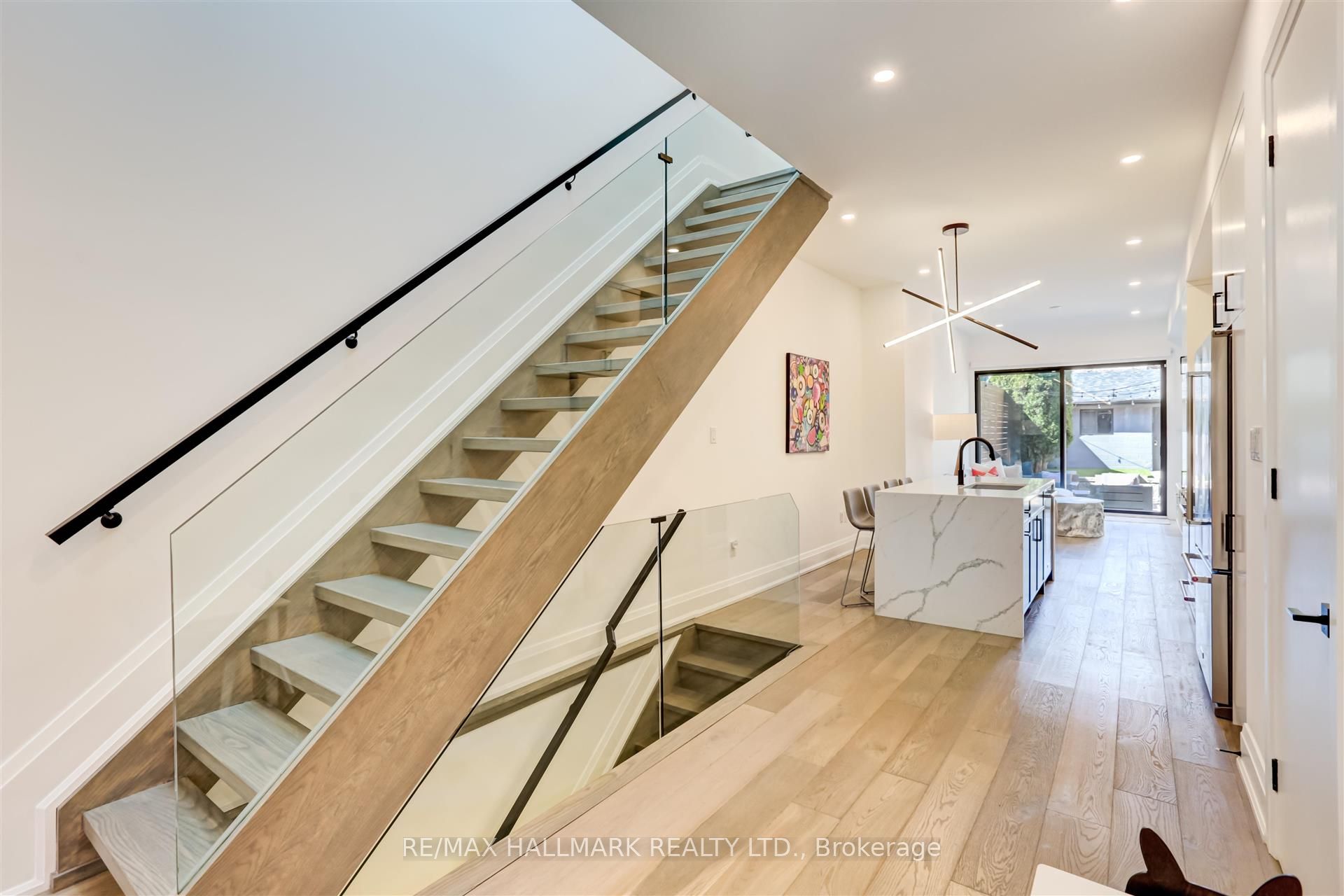 46 Borden Street Property Photo 6
