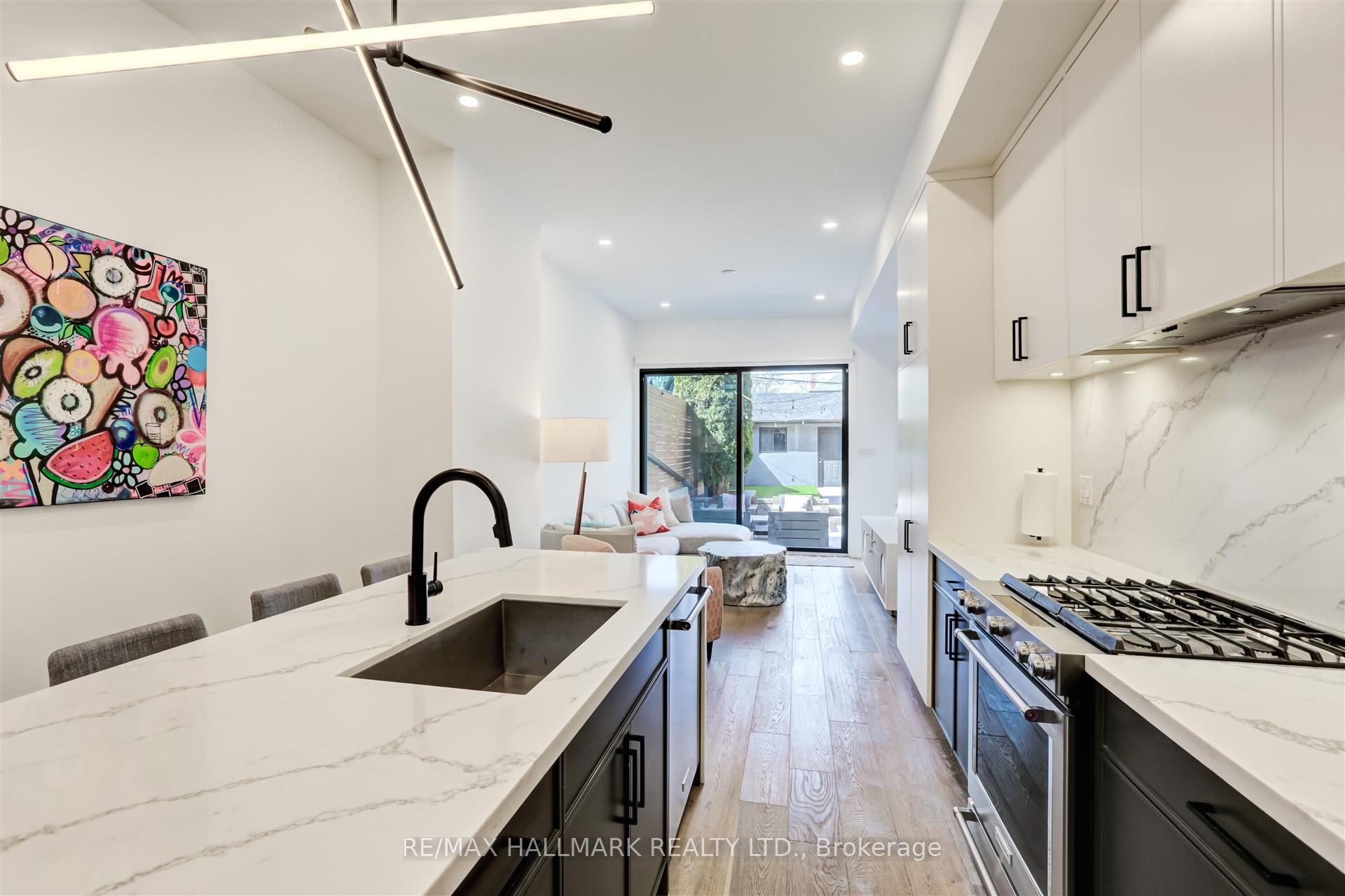 46 Borden Street Property Photo 11