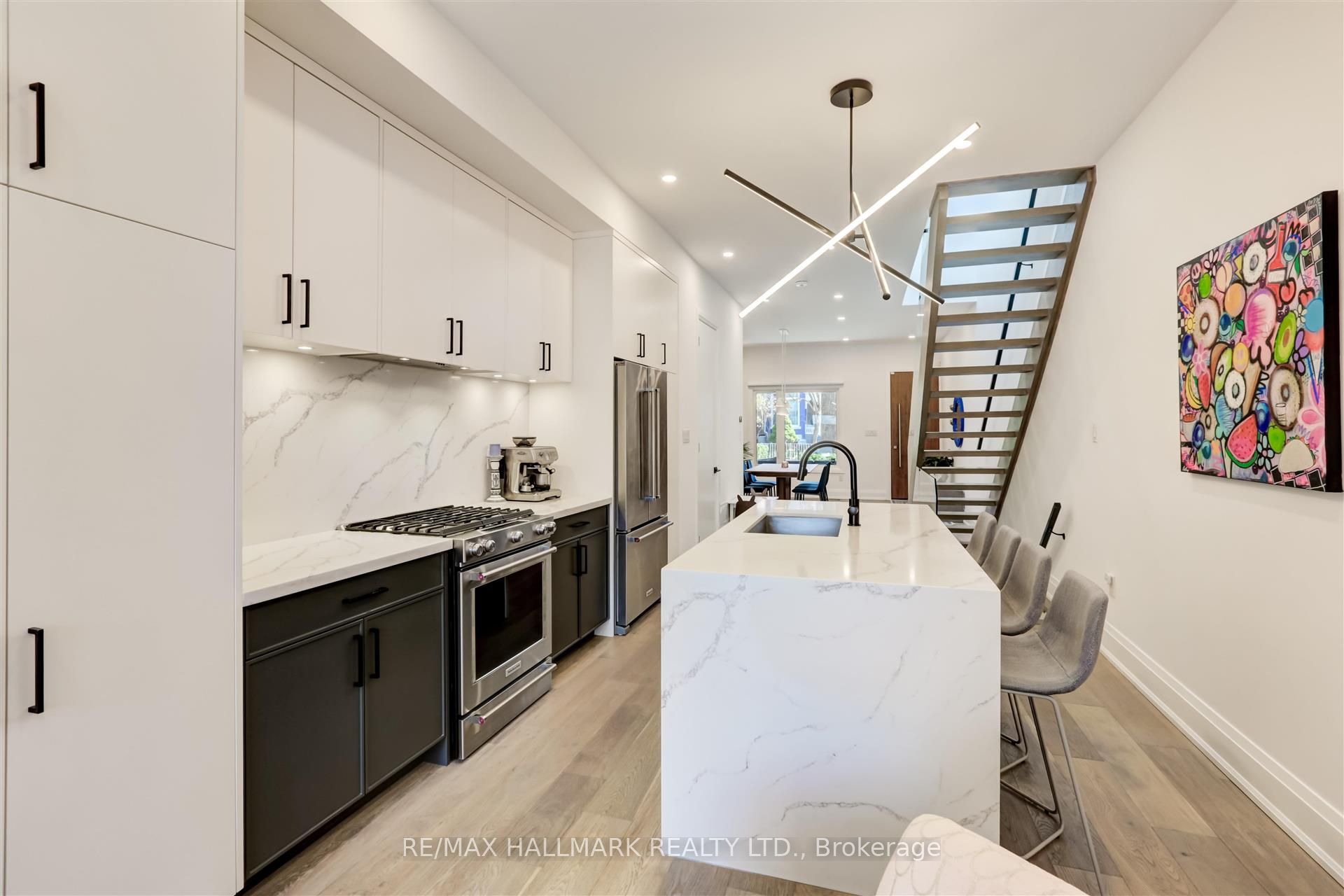 46 Borden Street Property Photo 13