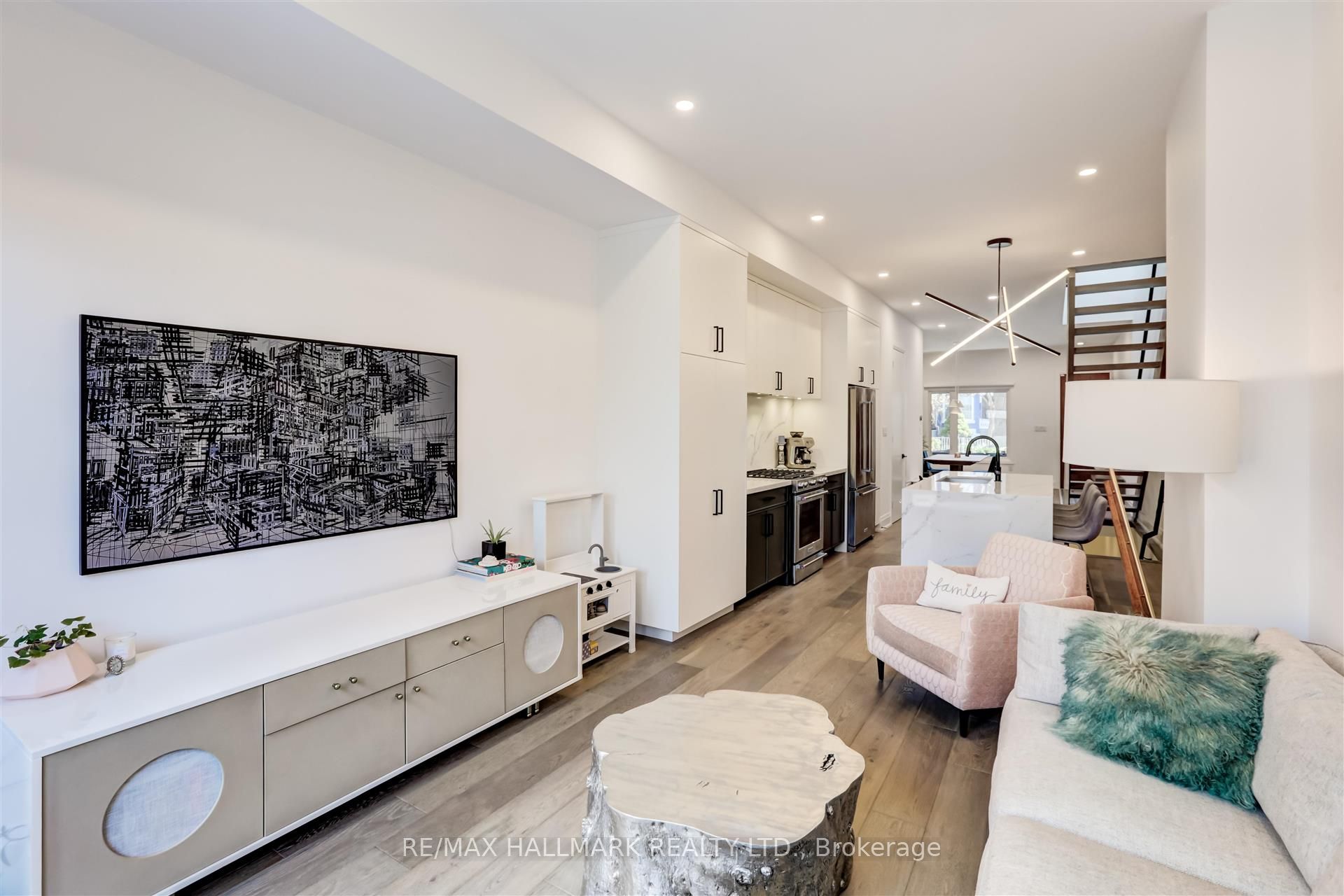 46 Borden Street Property Photo 18