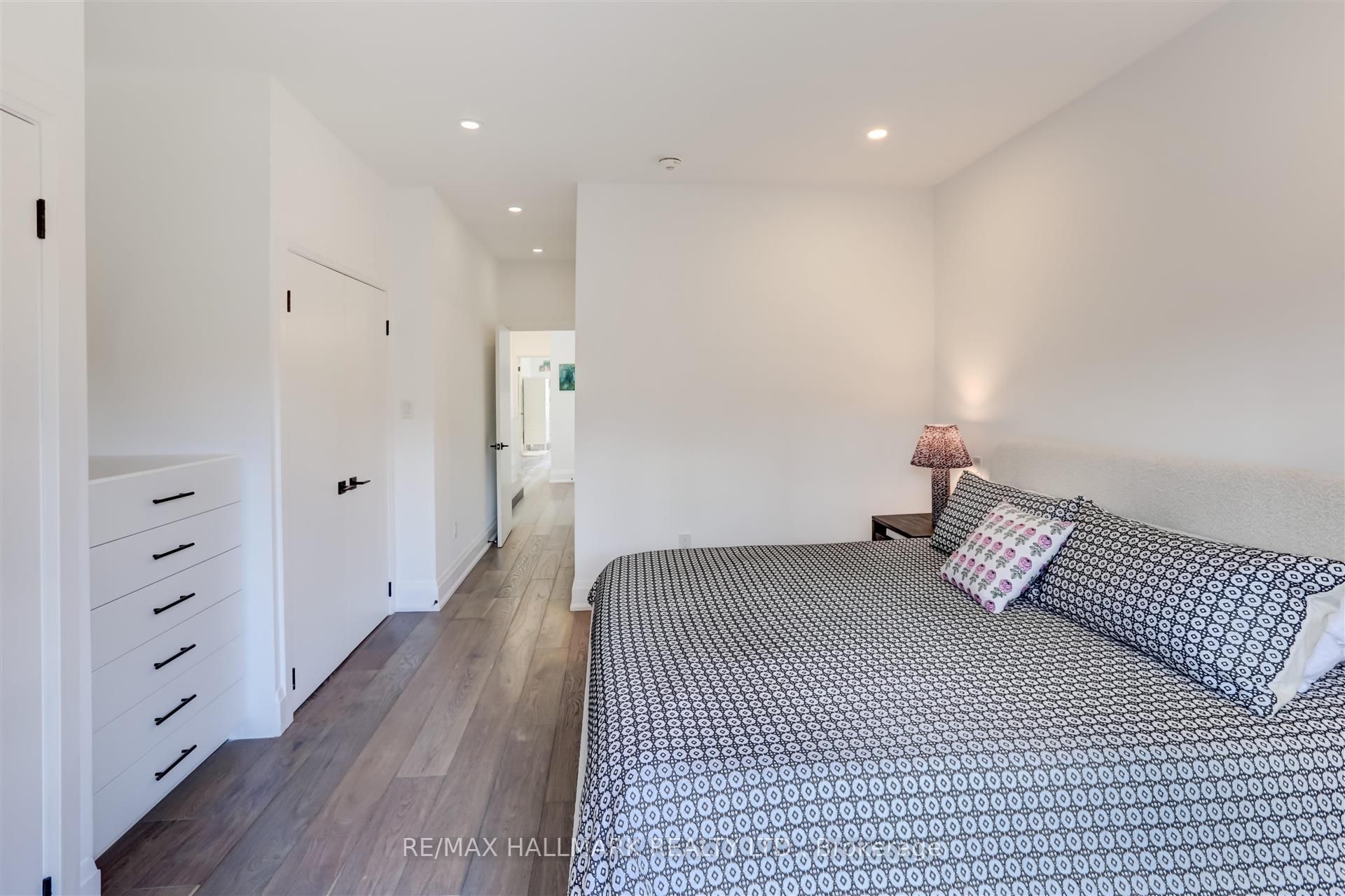 46 Borden Street Property Photo 24