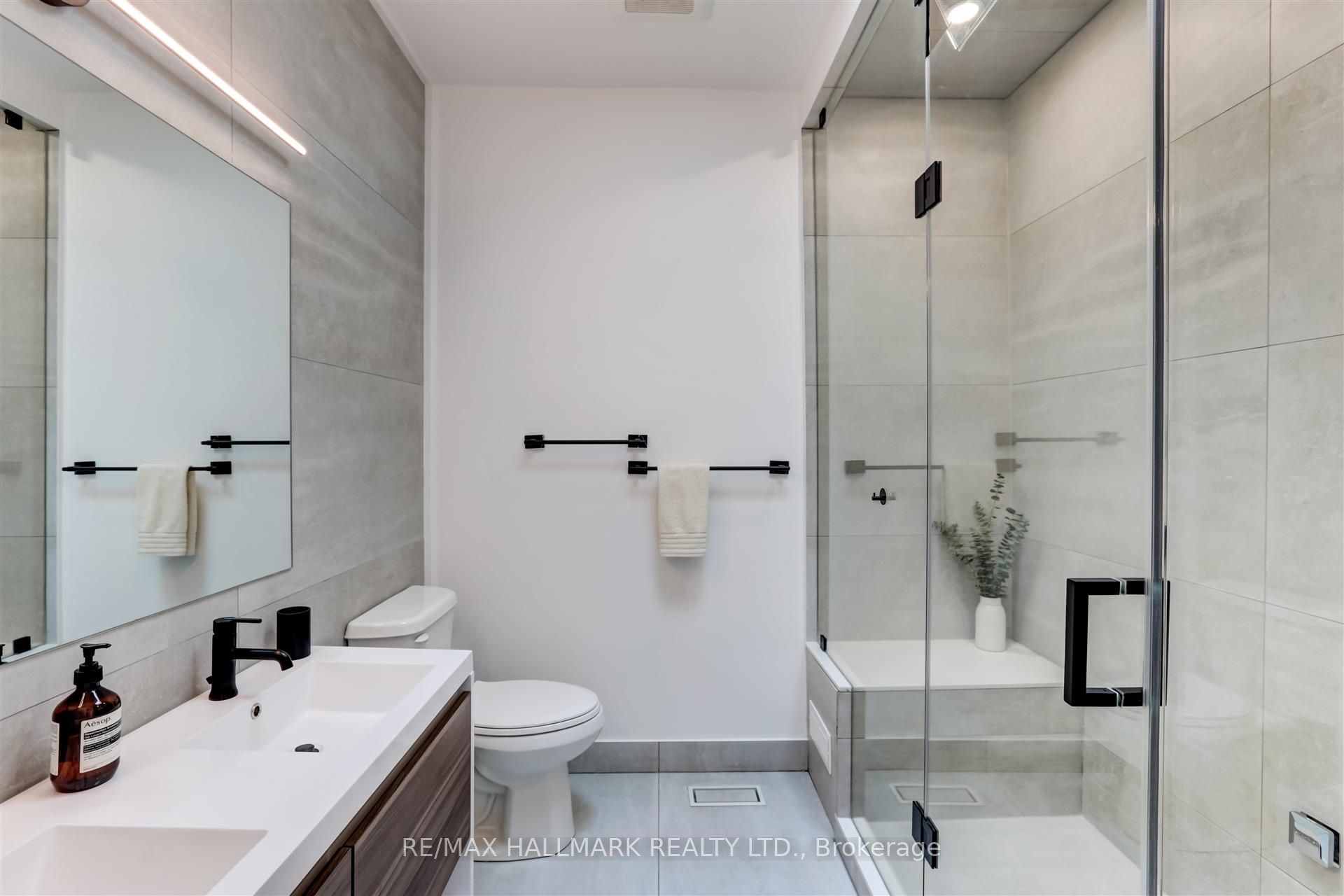 46 Borden Street Property Photo 26