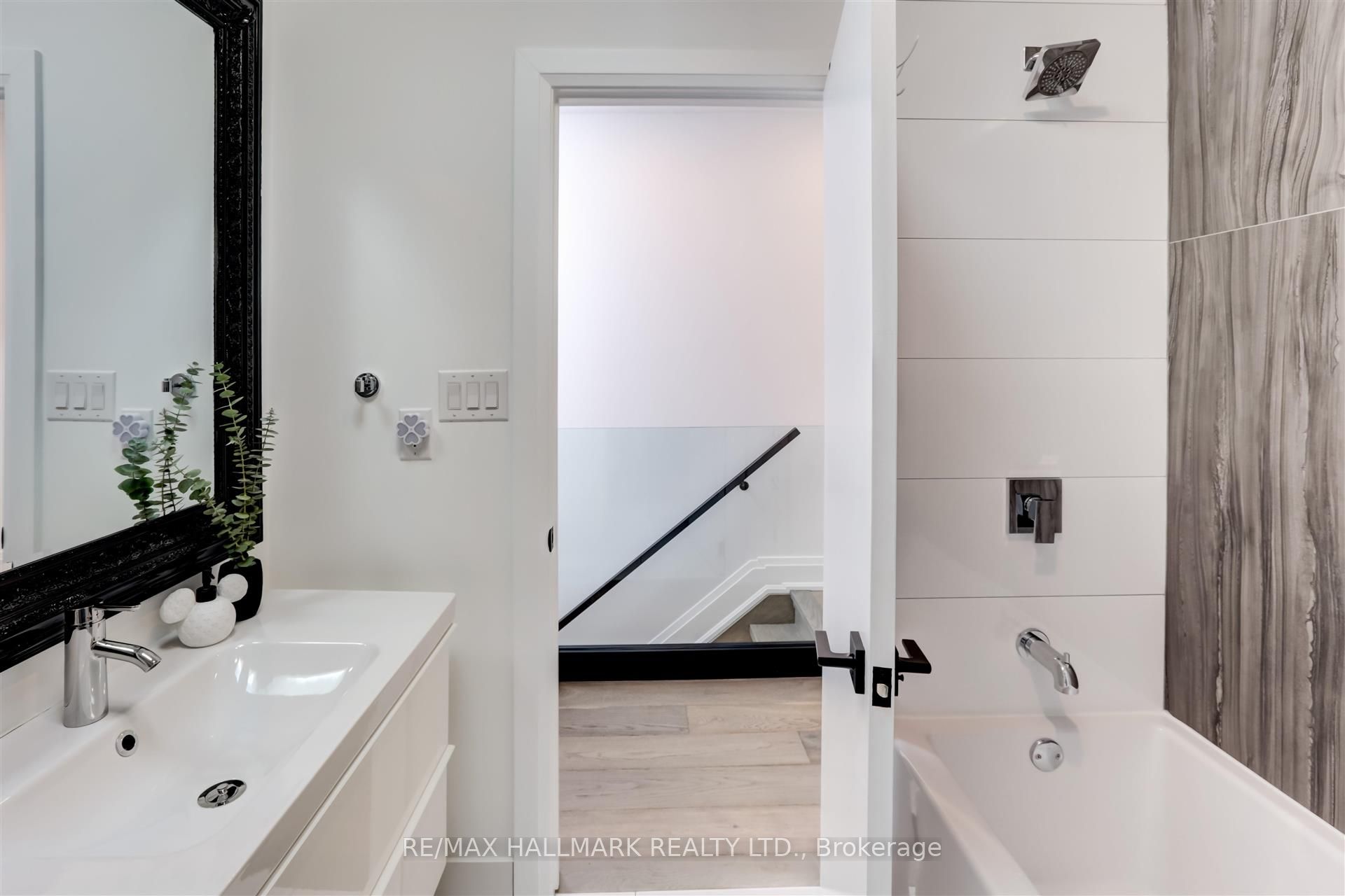 46 Borden Street Property Photo 34