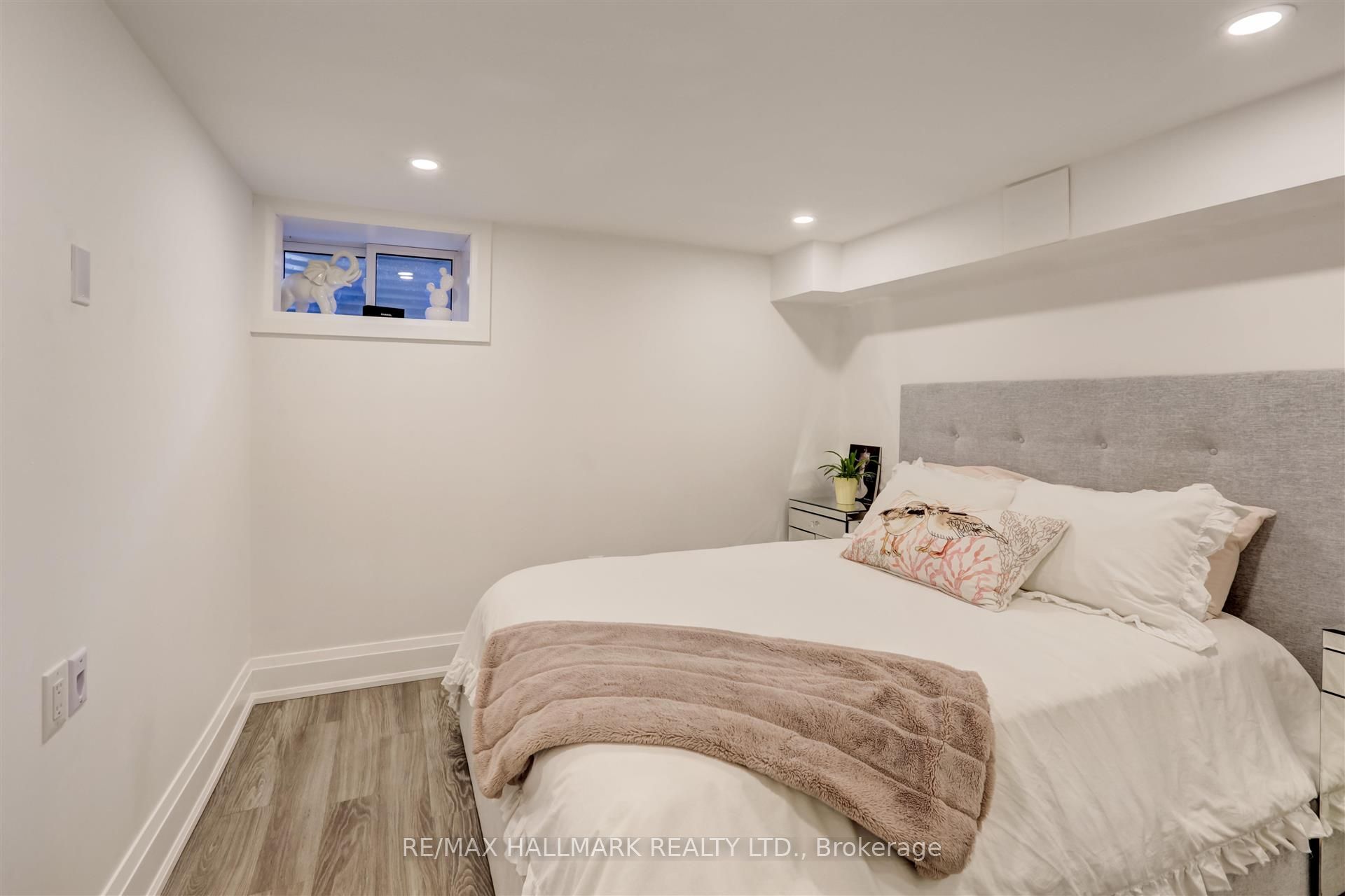 46 Borden Street Property Photo 38