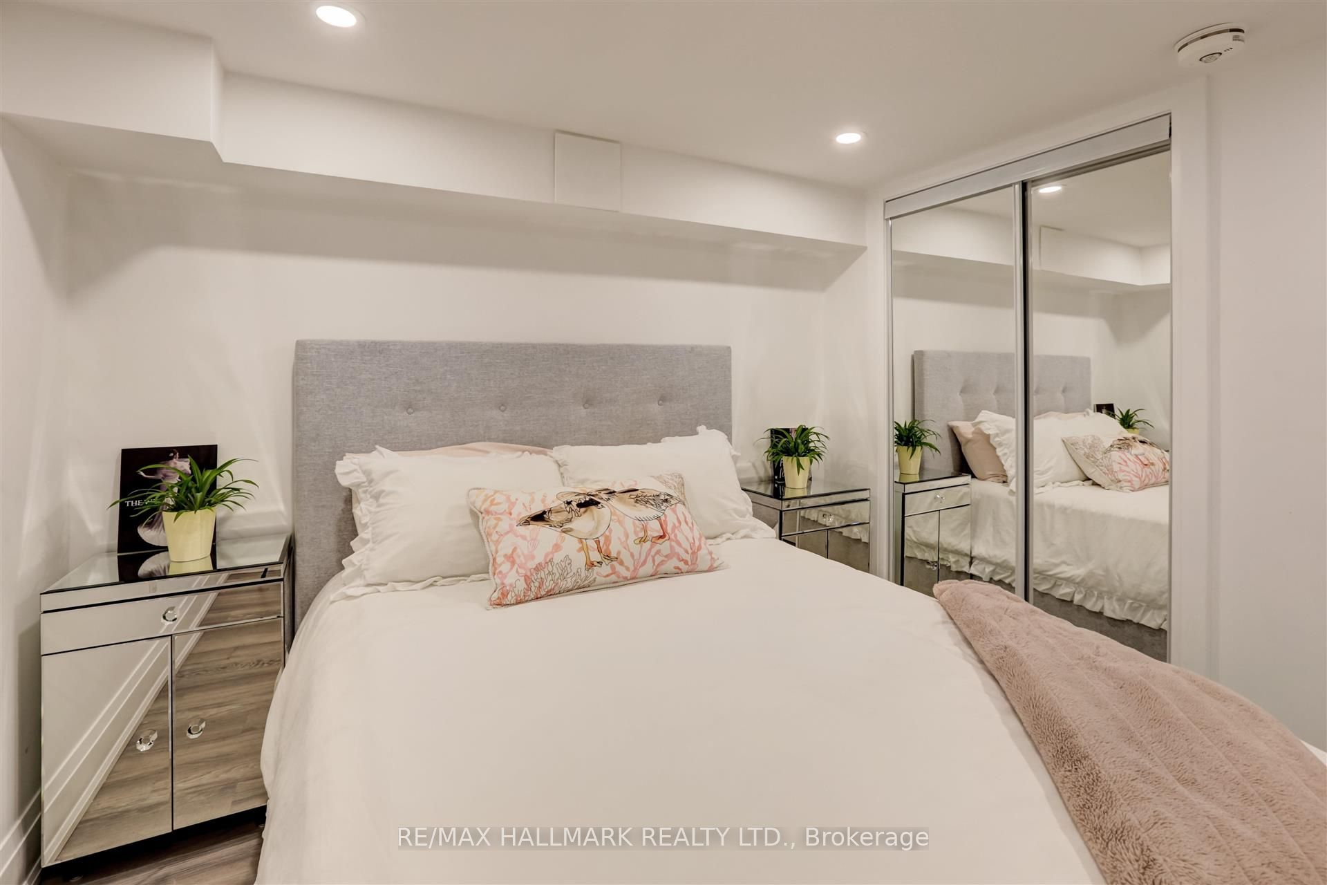 46 Borden Street Property Photo 39