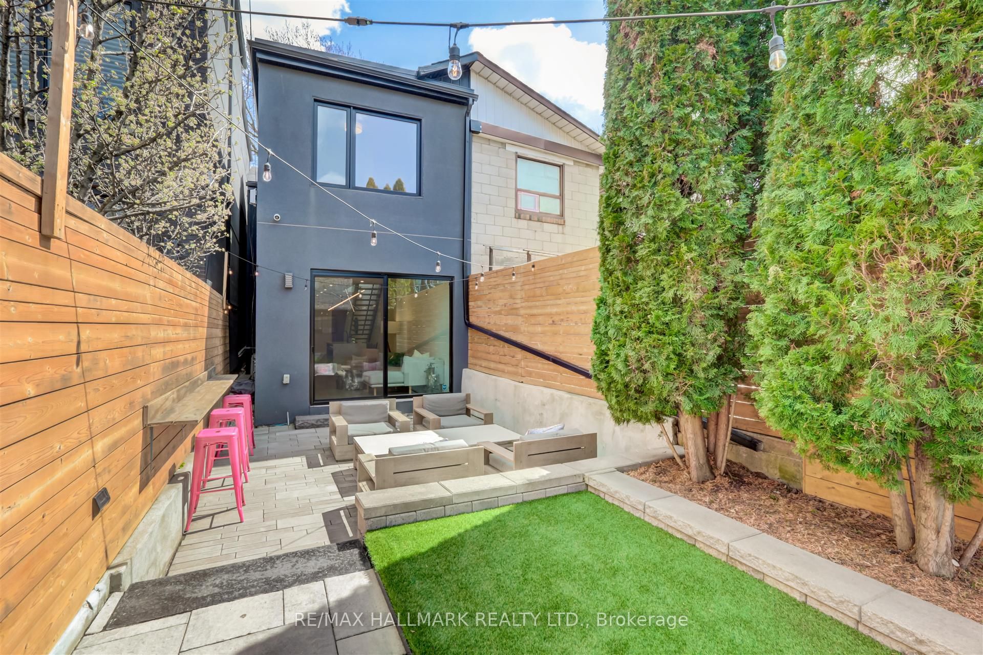 46 Borden Street Property Photo 44