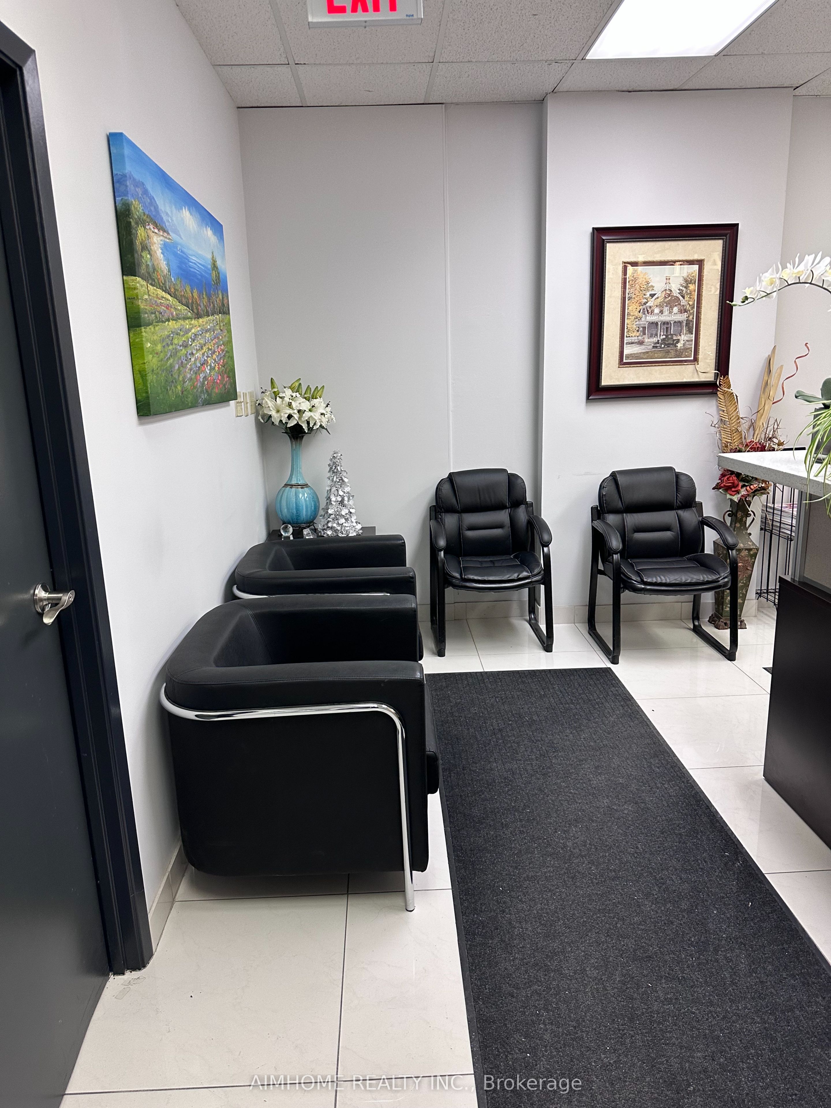 ##106 - 2175 Sheppard Avenue Property Photo 3