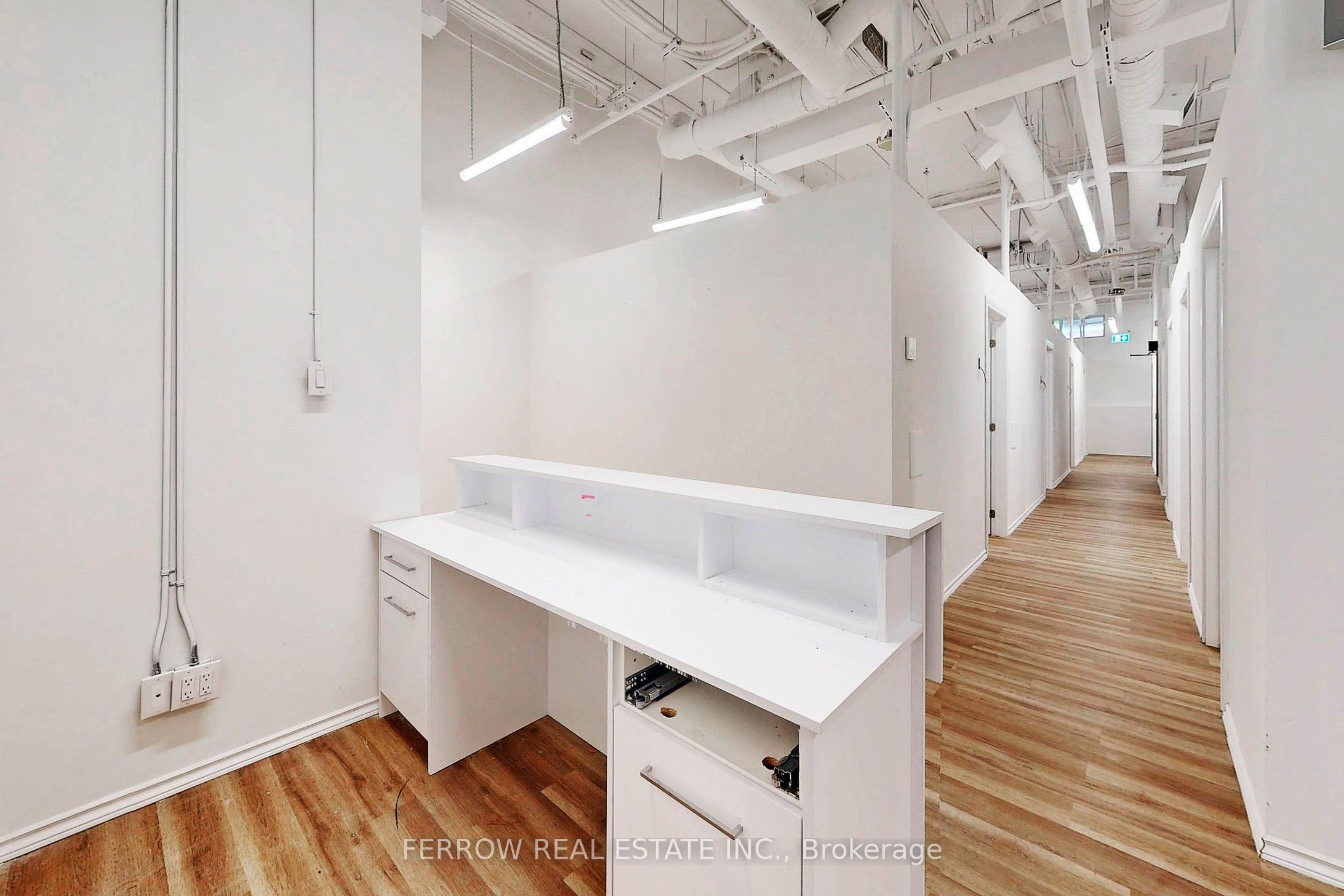 #102 - 336 Queen Street Property Photo 6