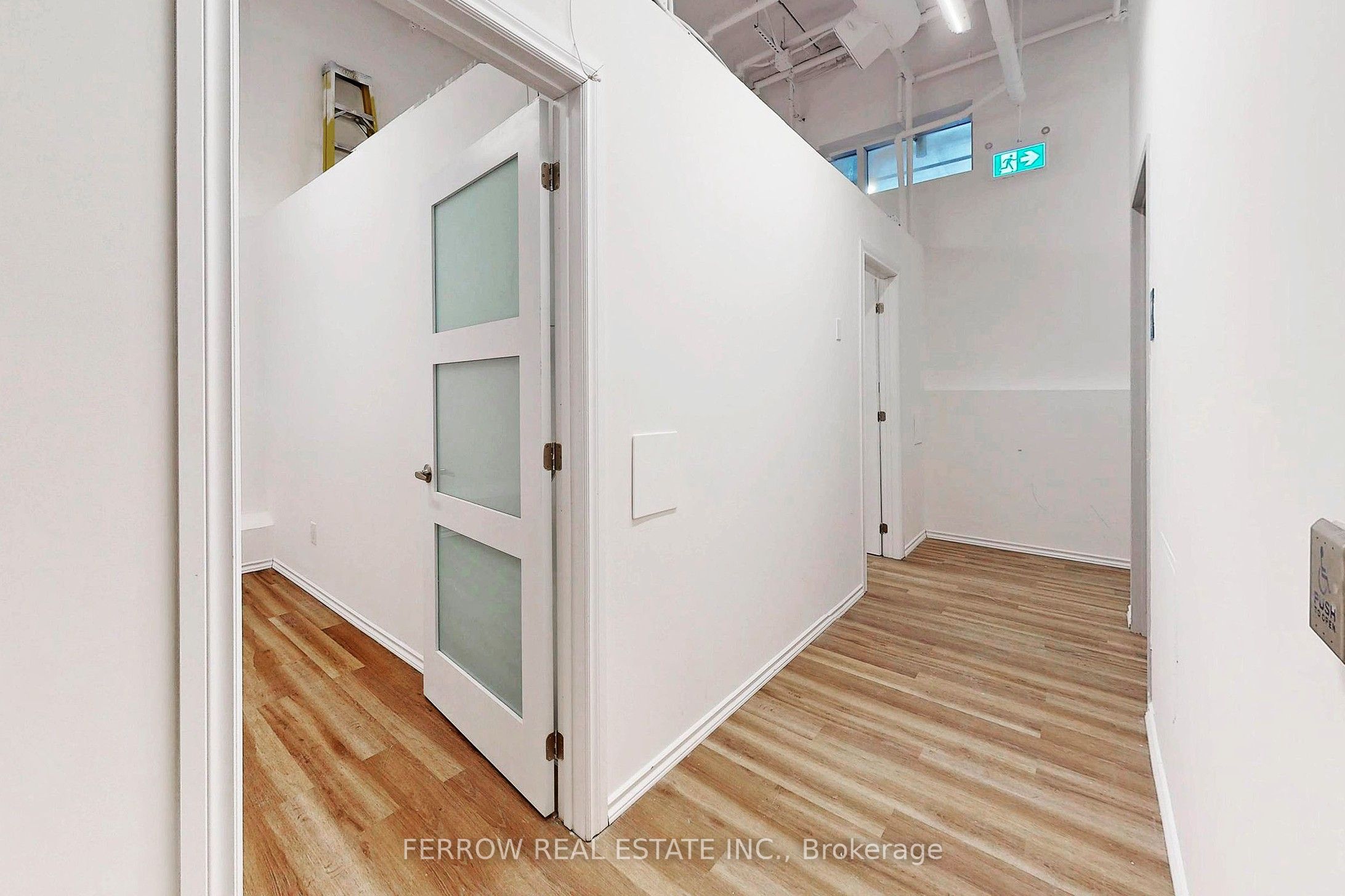 #102 - 336 Queen Street Property Photo 13