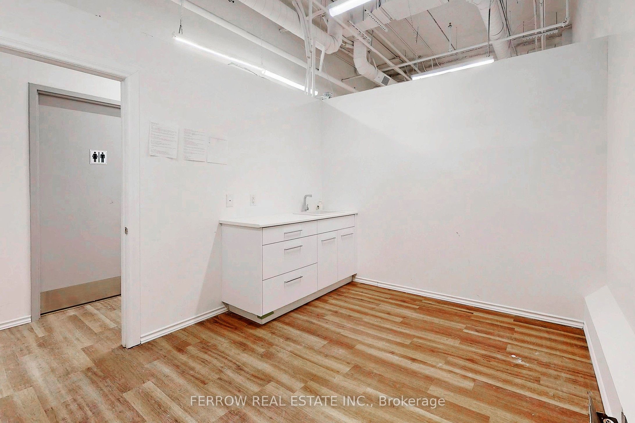 #102 - 336 Queen Street Property Photo 19