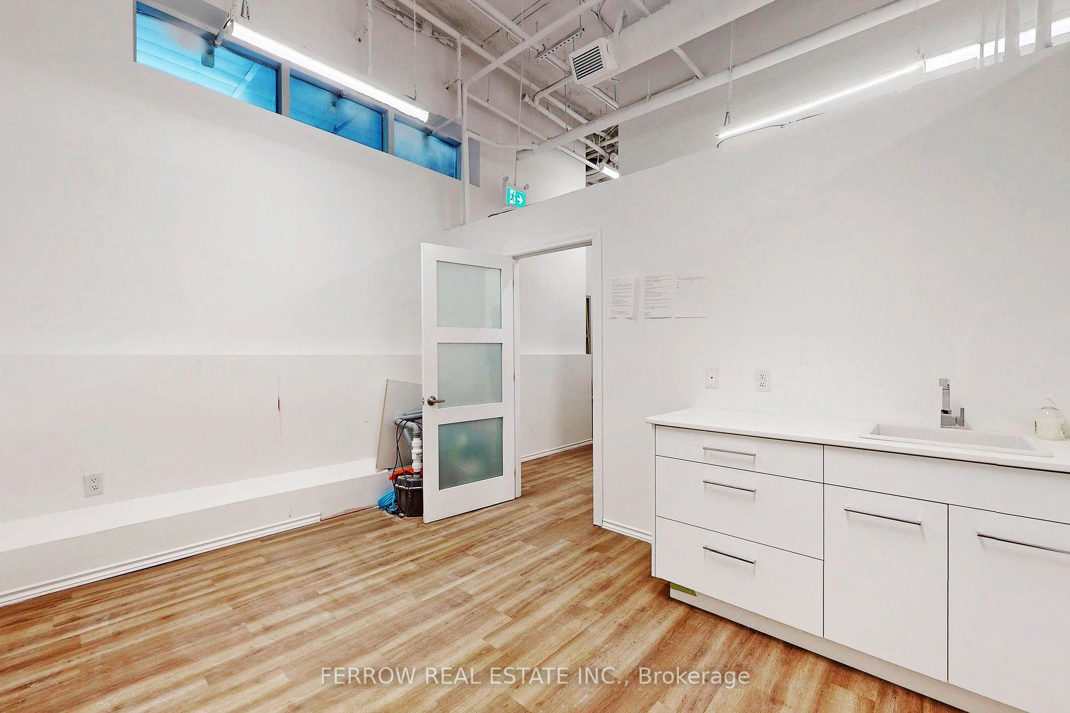 #102 - 336 Queen Street Property Photo 20