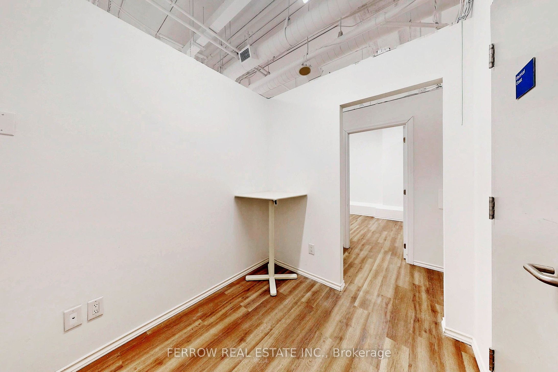 #102 - 336 Queen Street Property Photo 22