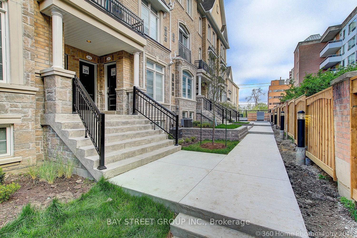 #23 - 39 Drewry Avenue Property Photo 1