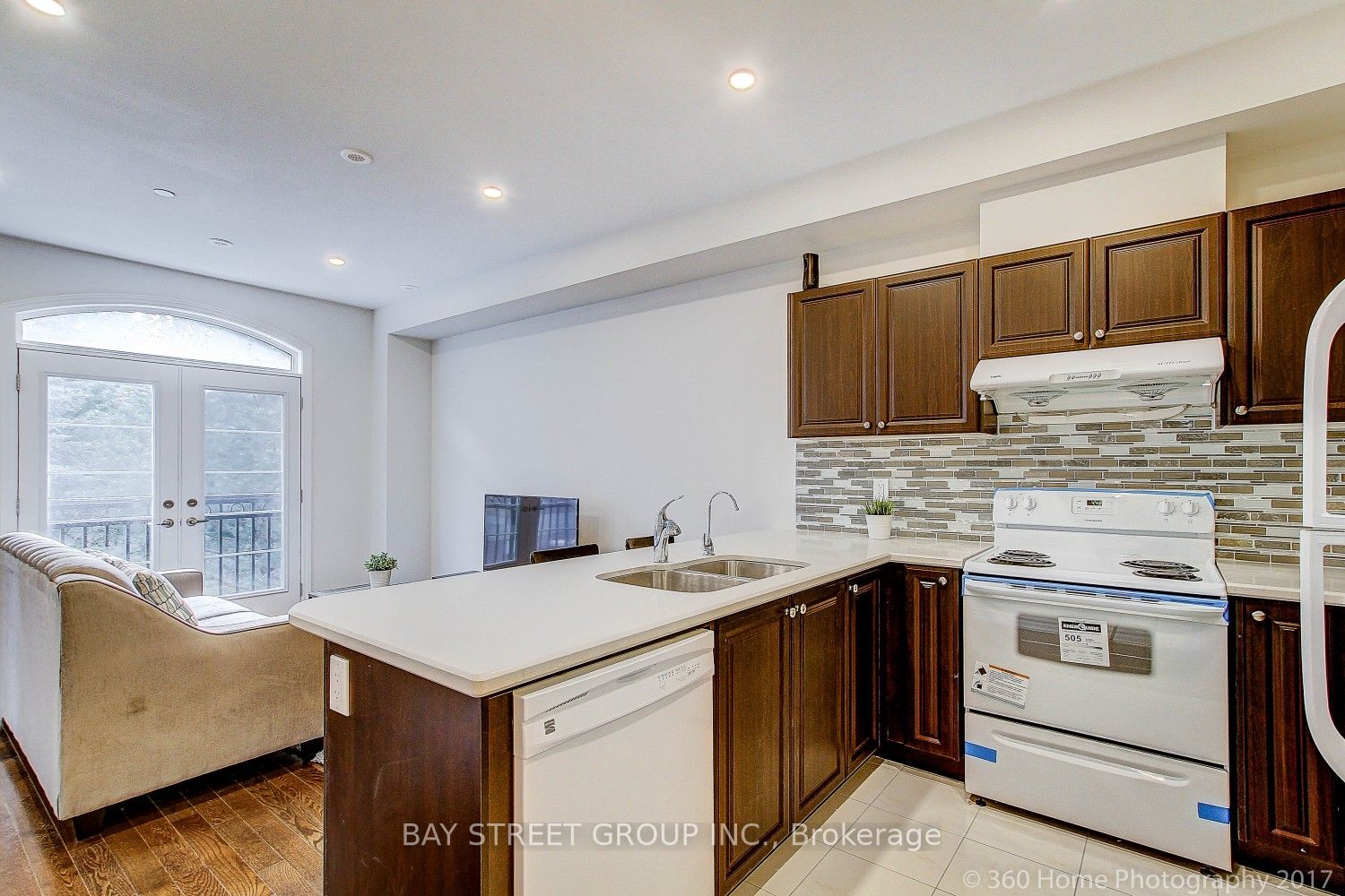 #23 - 39 Drewry Avenue Property Photo 10