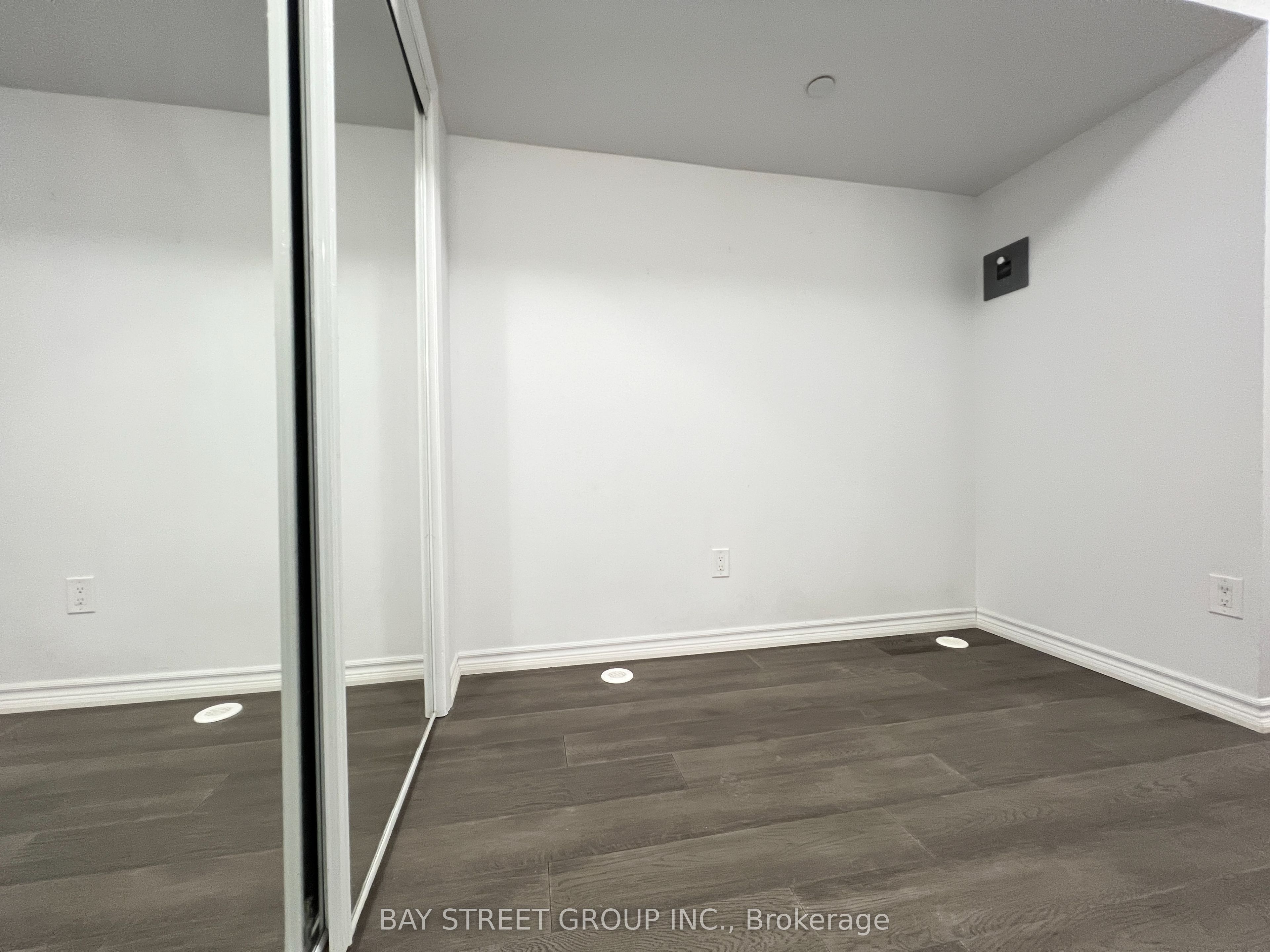 #23 - 39 Drewry Avenue Property Photo 16