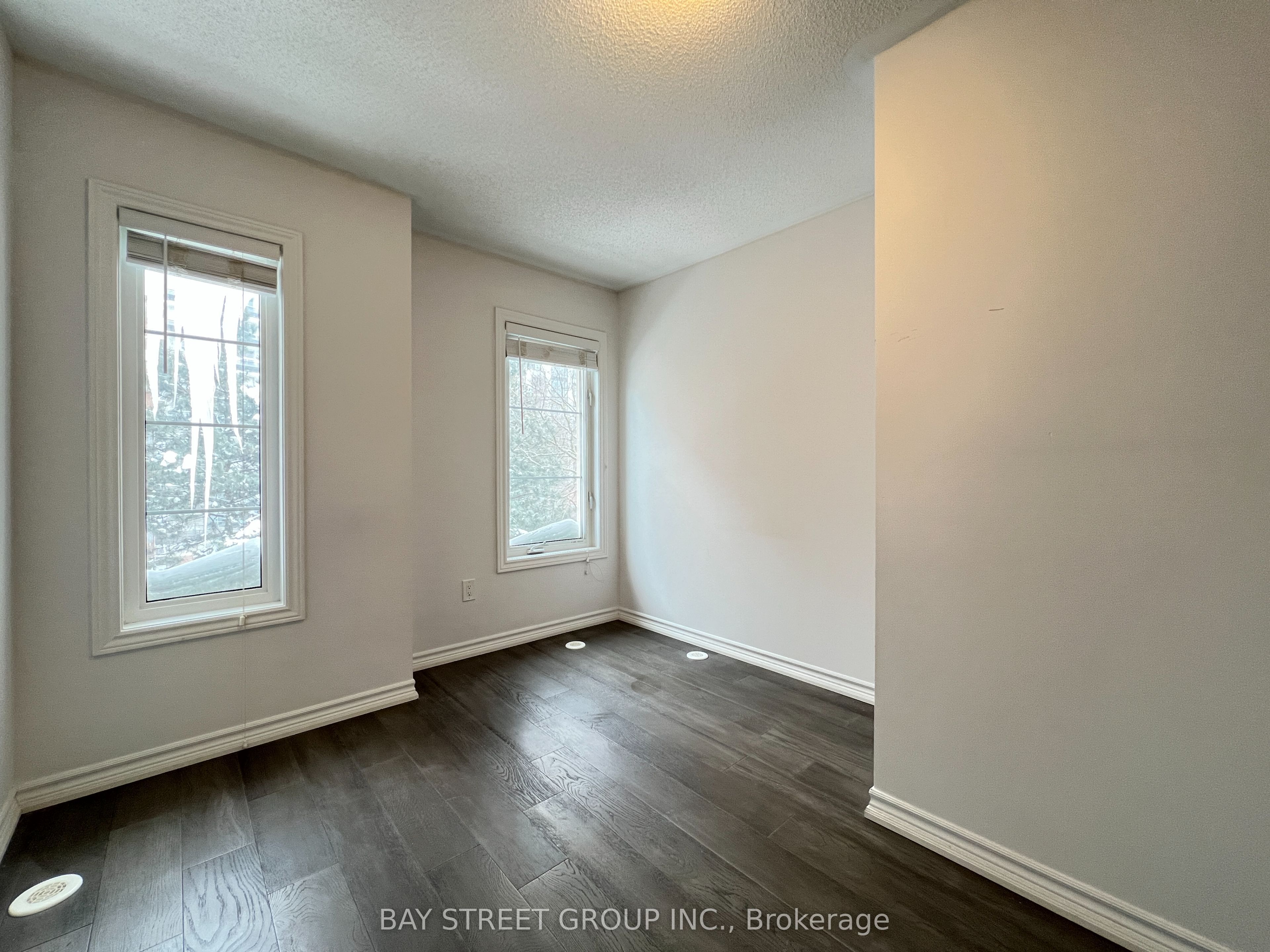 #23 - 39 Drewry Avenue Property Photo 21