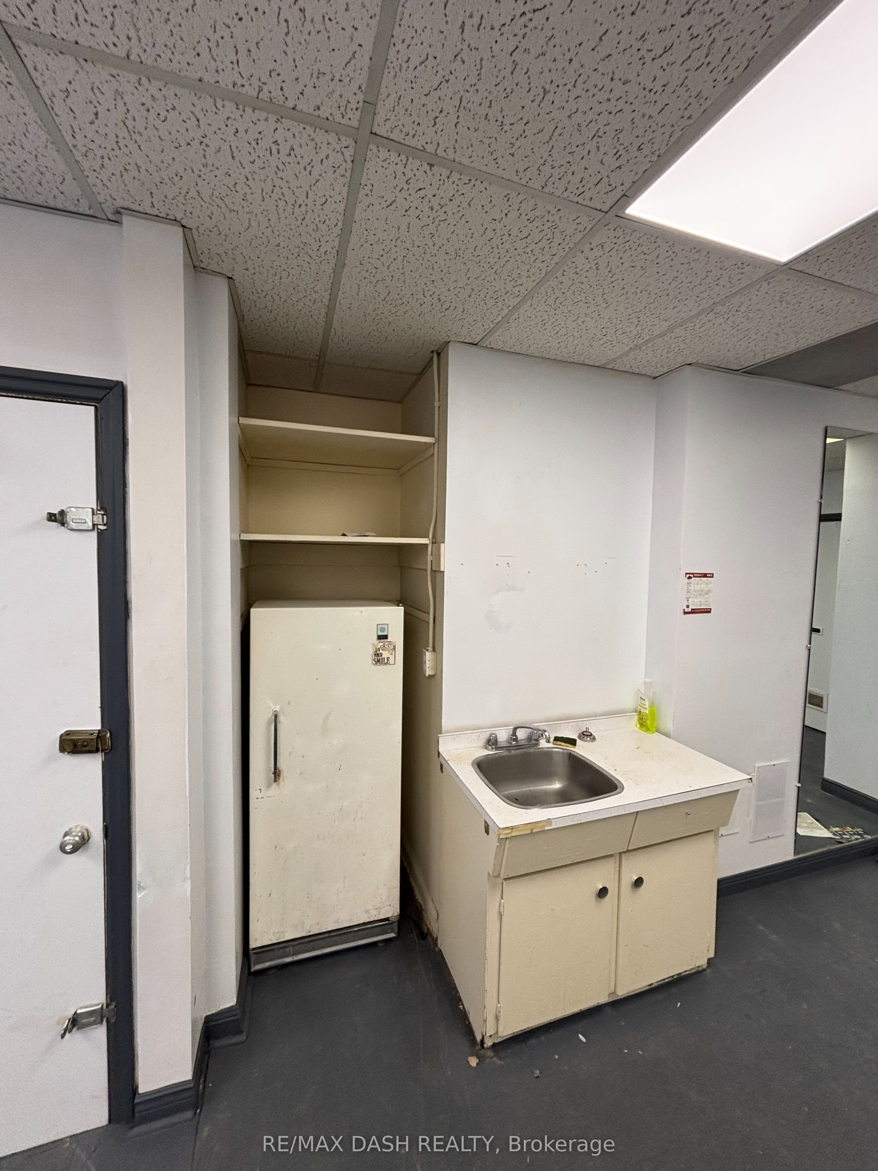 #103 - 7 Pleasant Boulevard Property Photo 5
