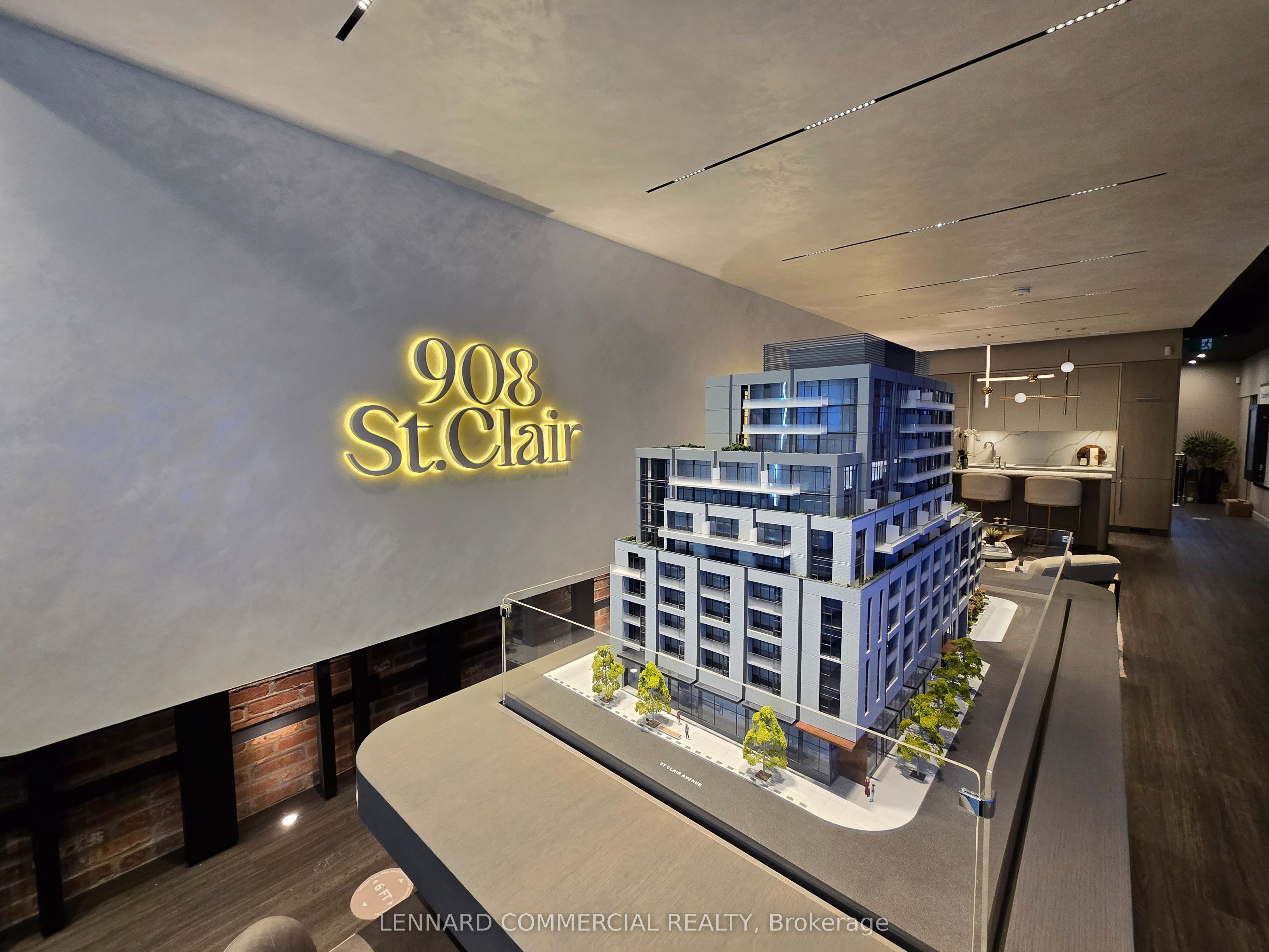 805 St Clair Avenue Property Photo 2