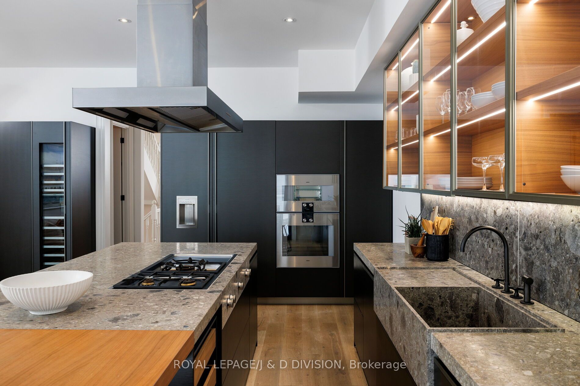 33 Webster Avenue Property Photo 2