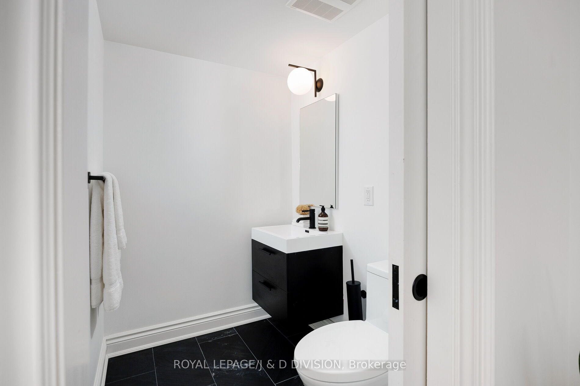 33 Webster Avenue Property Photo 41