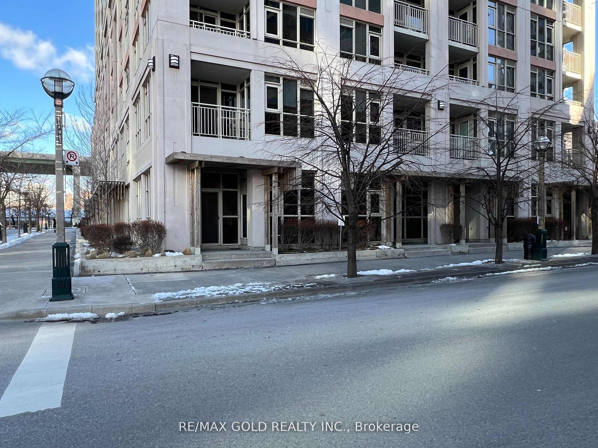 #108 - 23 Bastion Street Property Photo 5