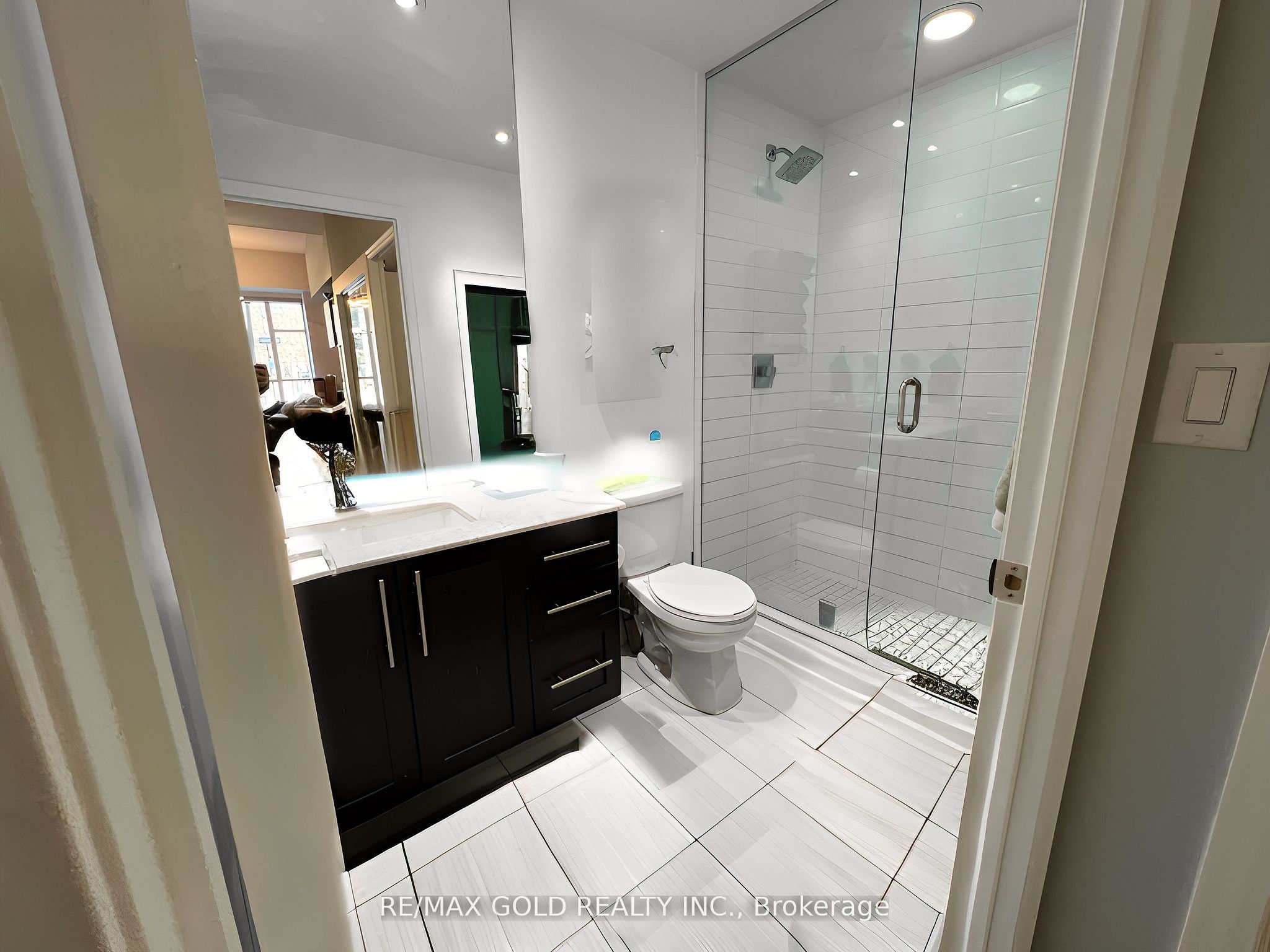 #108 - 23 Bastion Street Property Photo 13