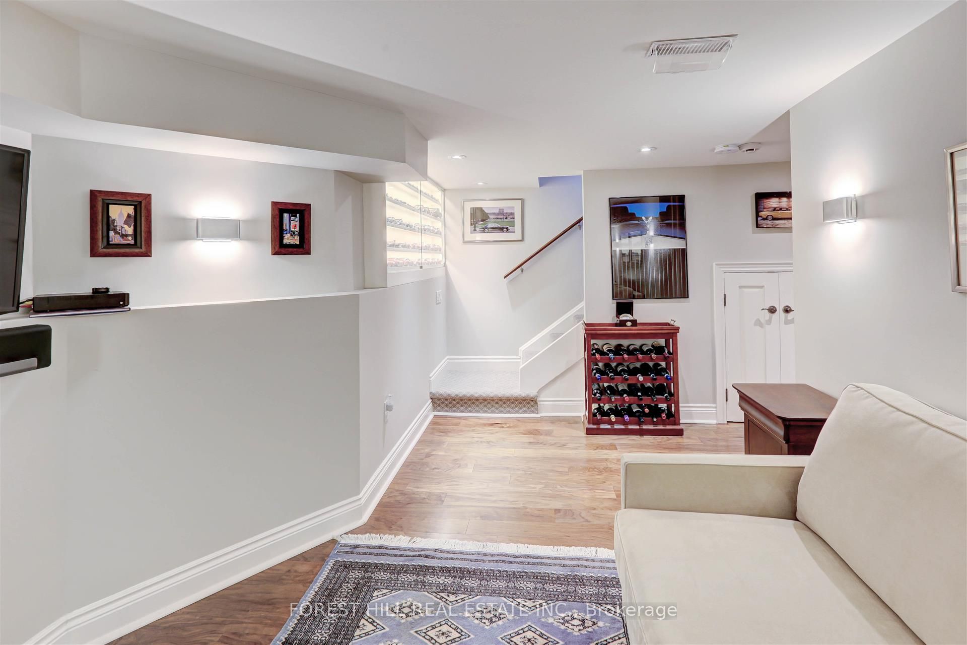 465 Spadina Road Property Photo 23