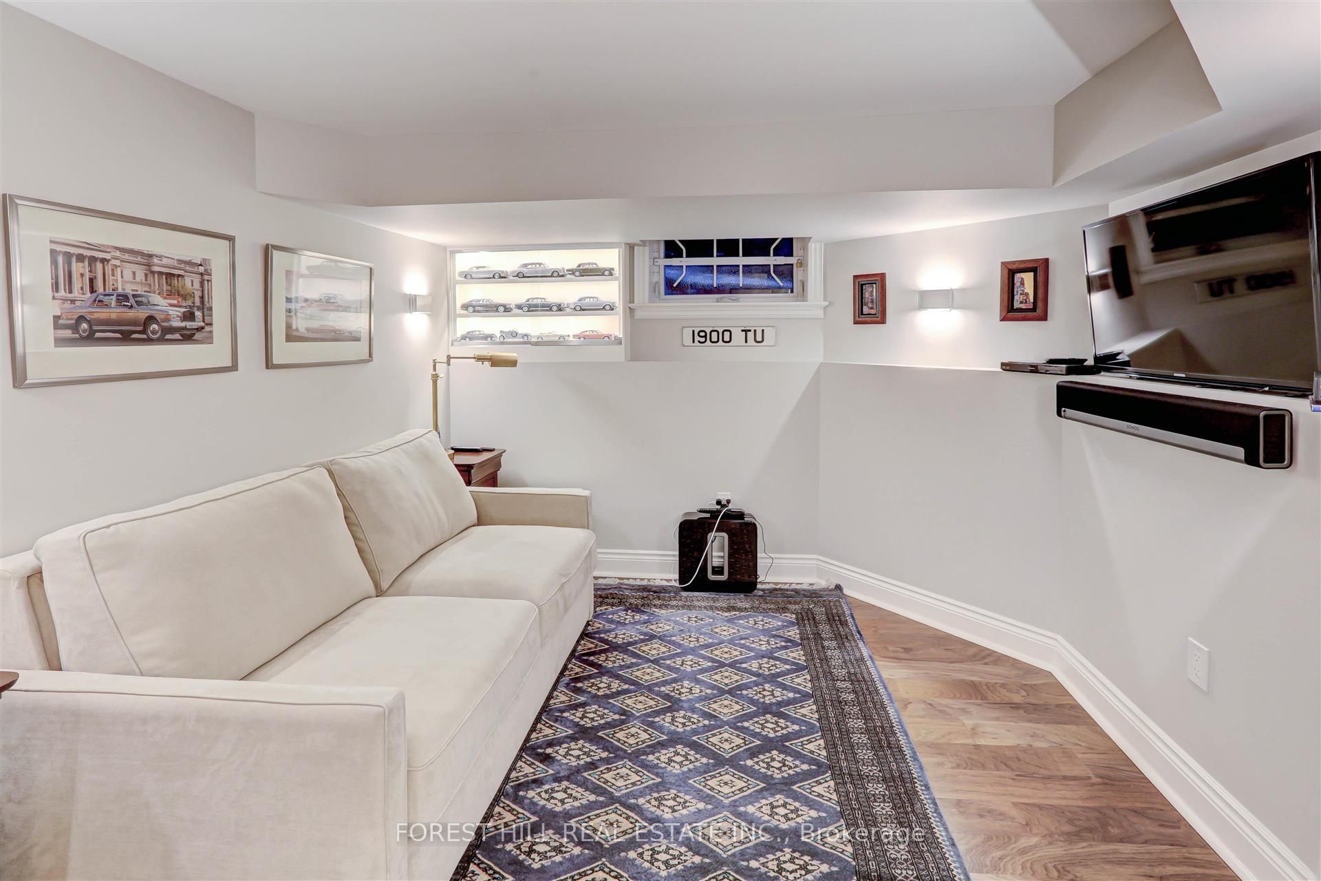 465 Spadina Road Property Photo 24