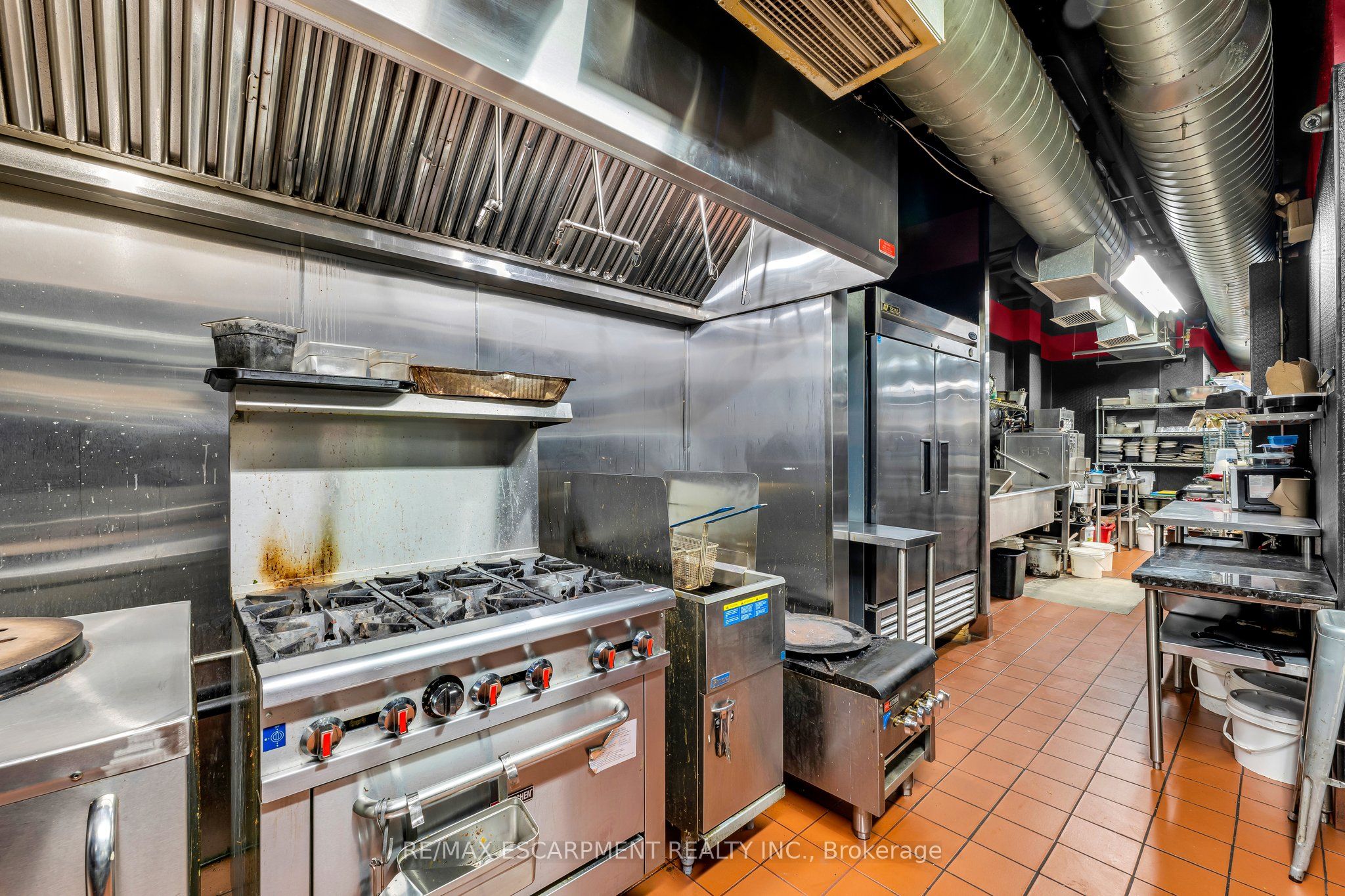 628 King Street Property Photo 16