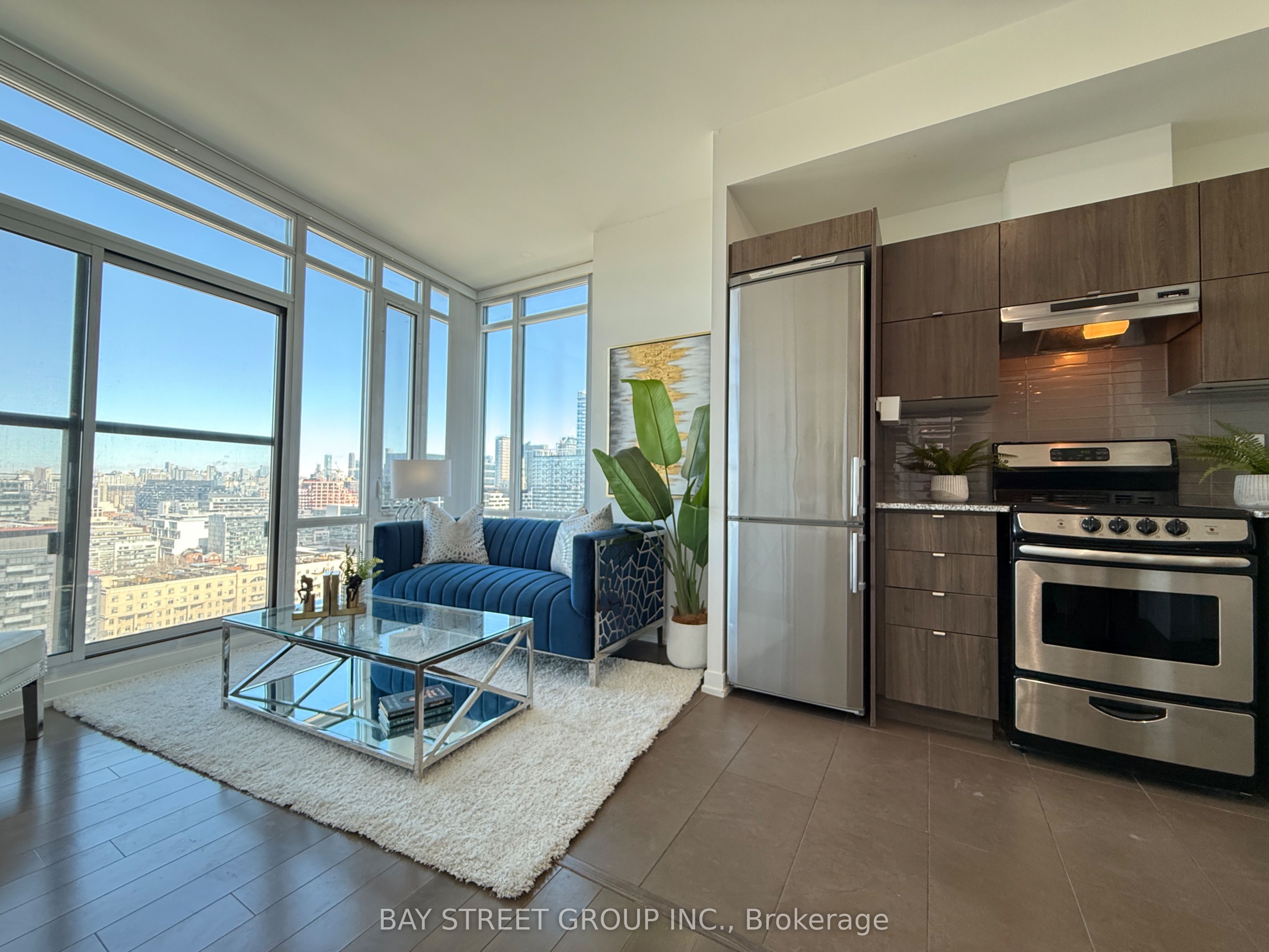 #2003 - 170 Fort York Boulevard Property Photo 3