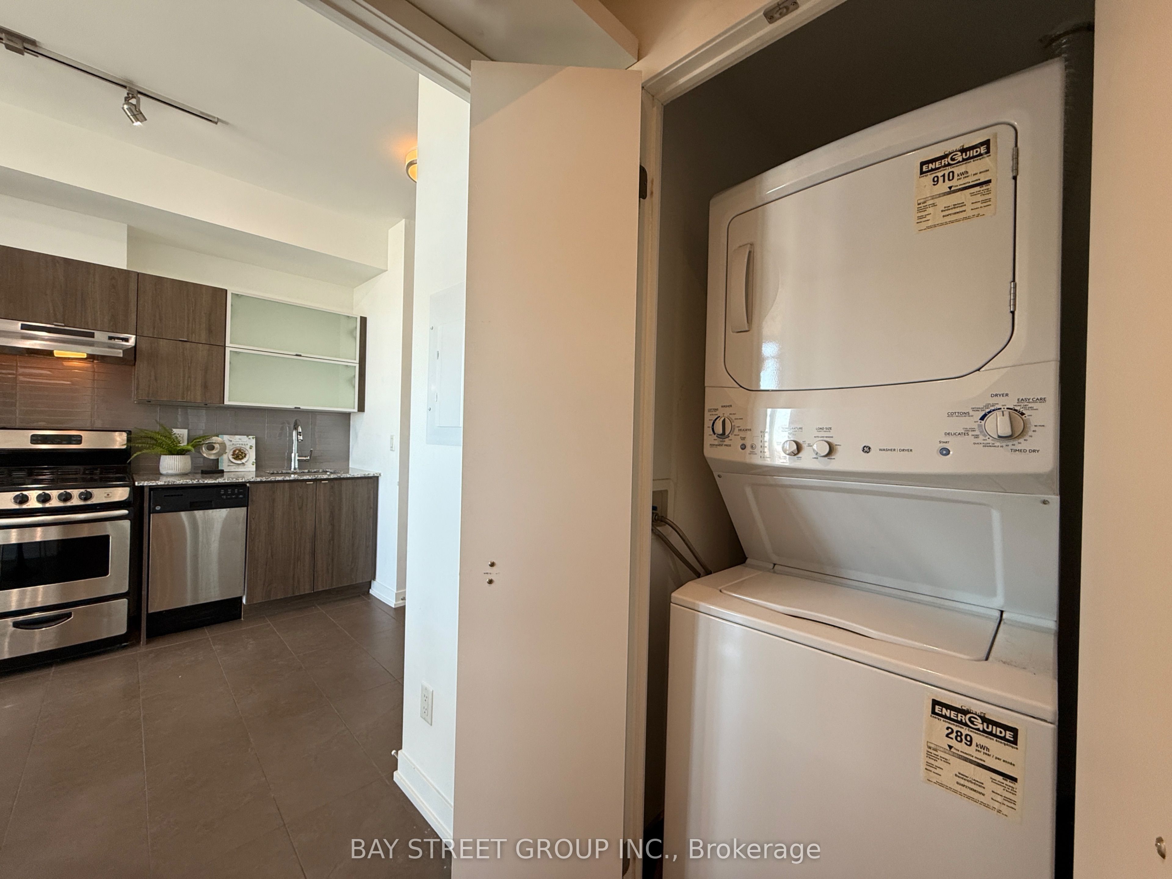 #2003 - 170 Fort York Boulevard Property Photo 16