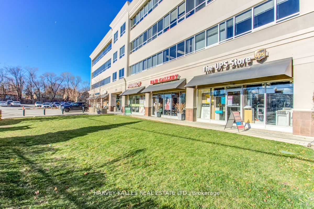 #405 - 170 The Donway West Property Photo 2