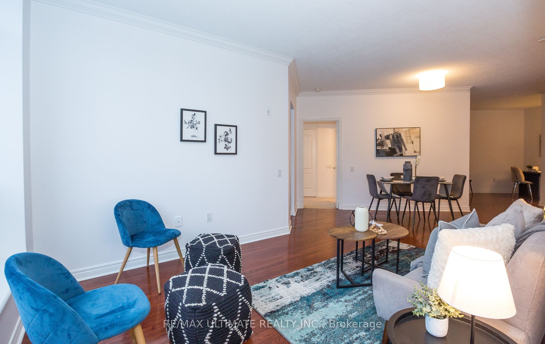#304 - 2 Edith Drive Property Photo 8