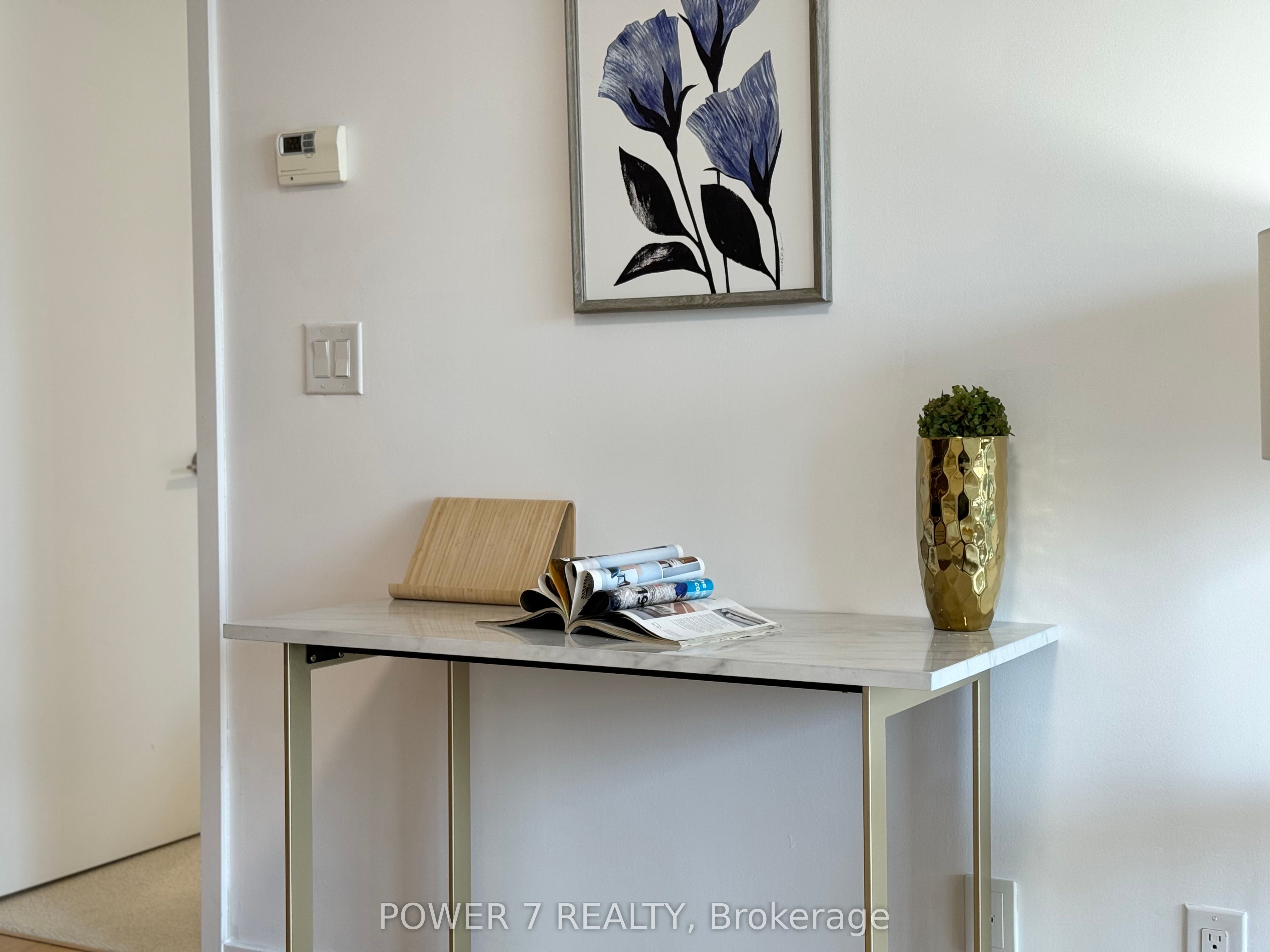 #503 - 295 Adelaide Street Property Photo 11