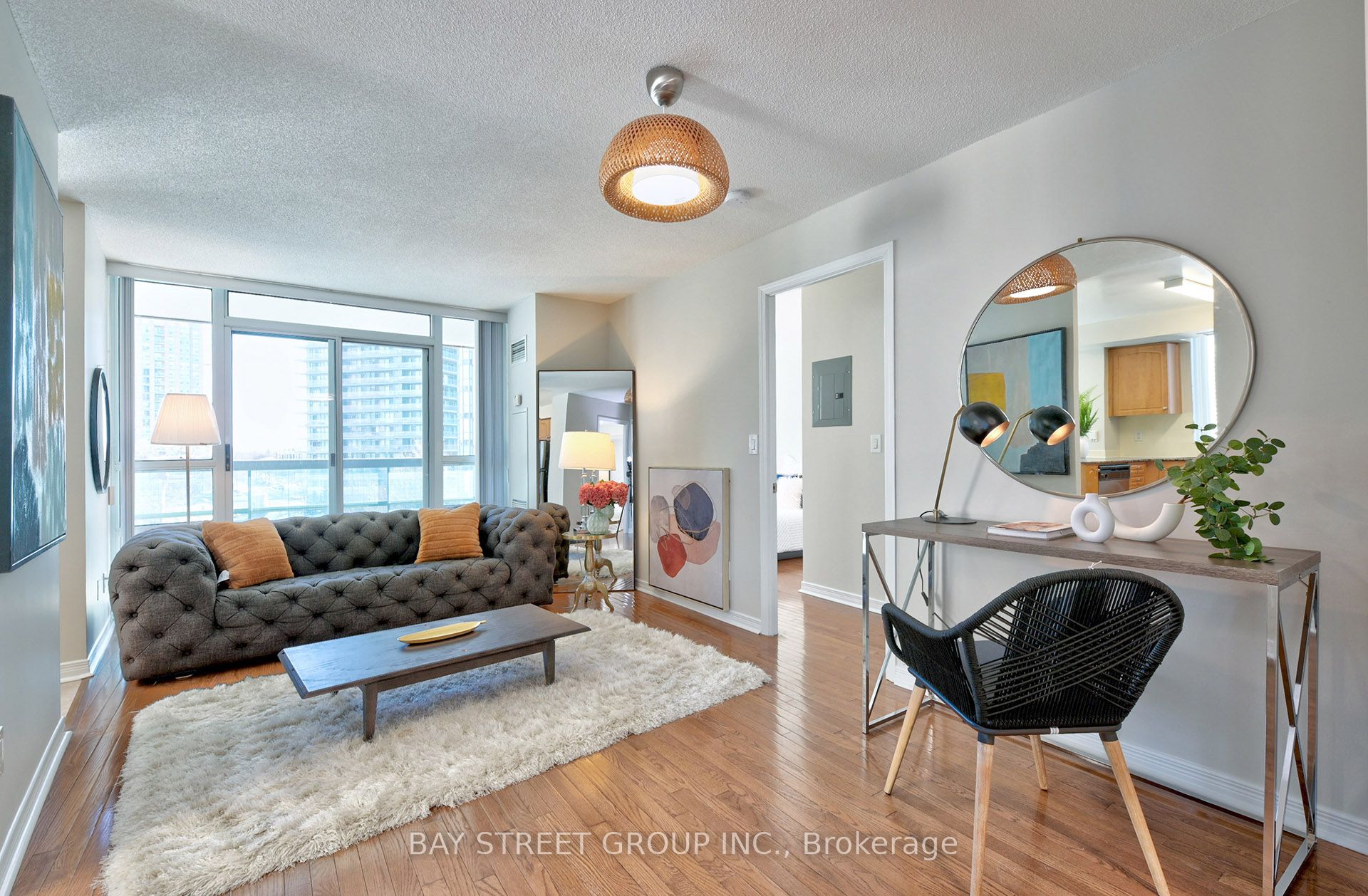 #616 - 503 Beecroft Road Property Photo 2