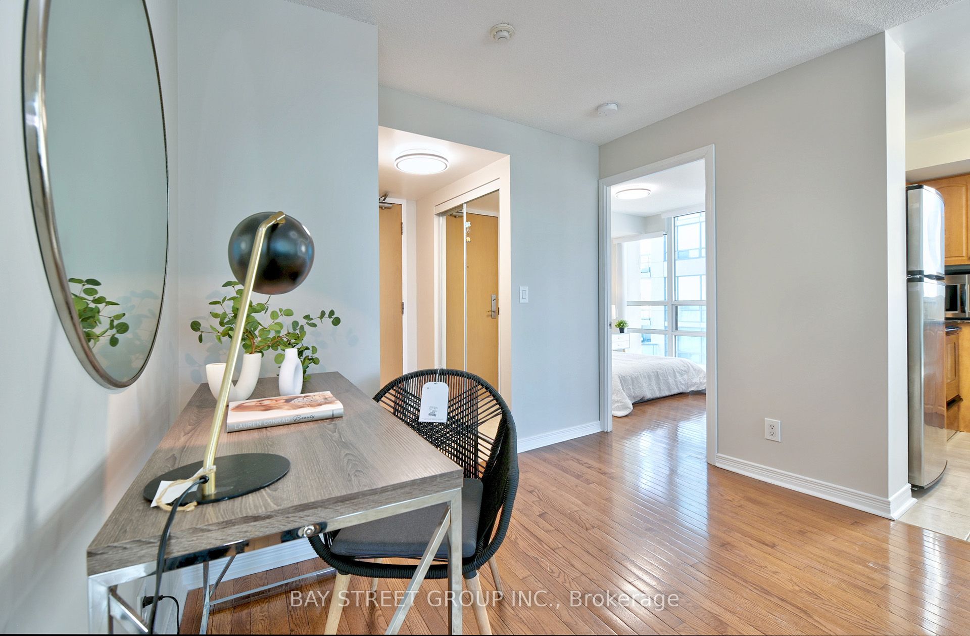#616 - 503 Beecroft Road Property Photo 5
