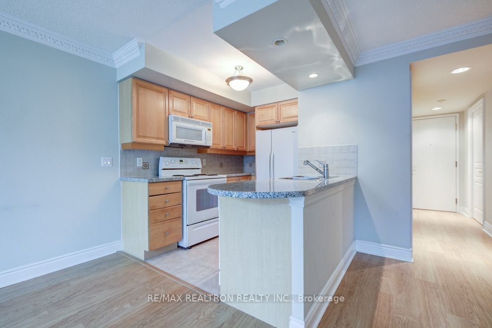 #410 - 10 Northtown Way Property Photo 18