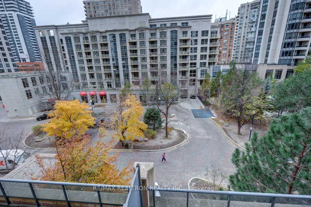 #410 - 10 Northtown Way Property Photo 25