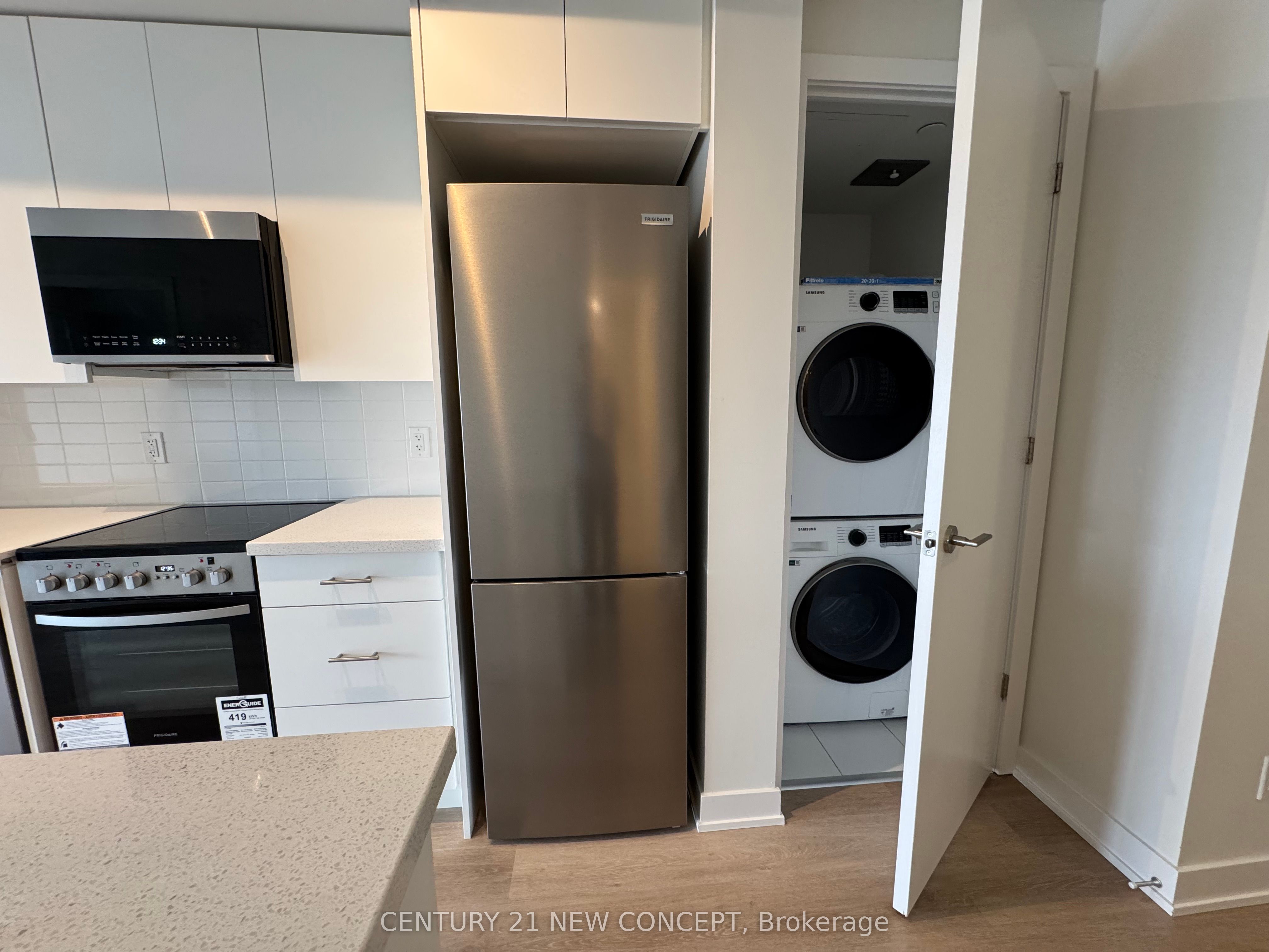 #707 - 15 Ellerslie Avenue Property Photo 5