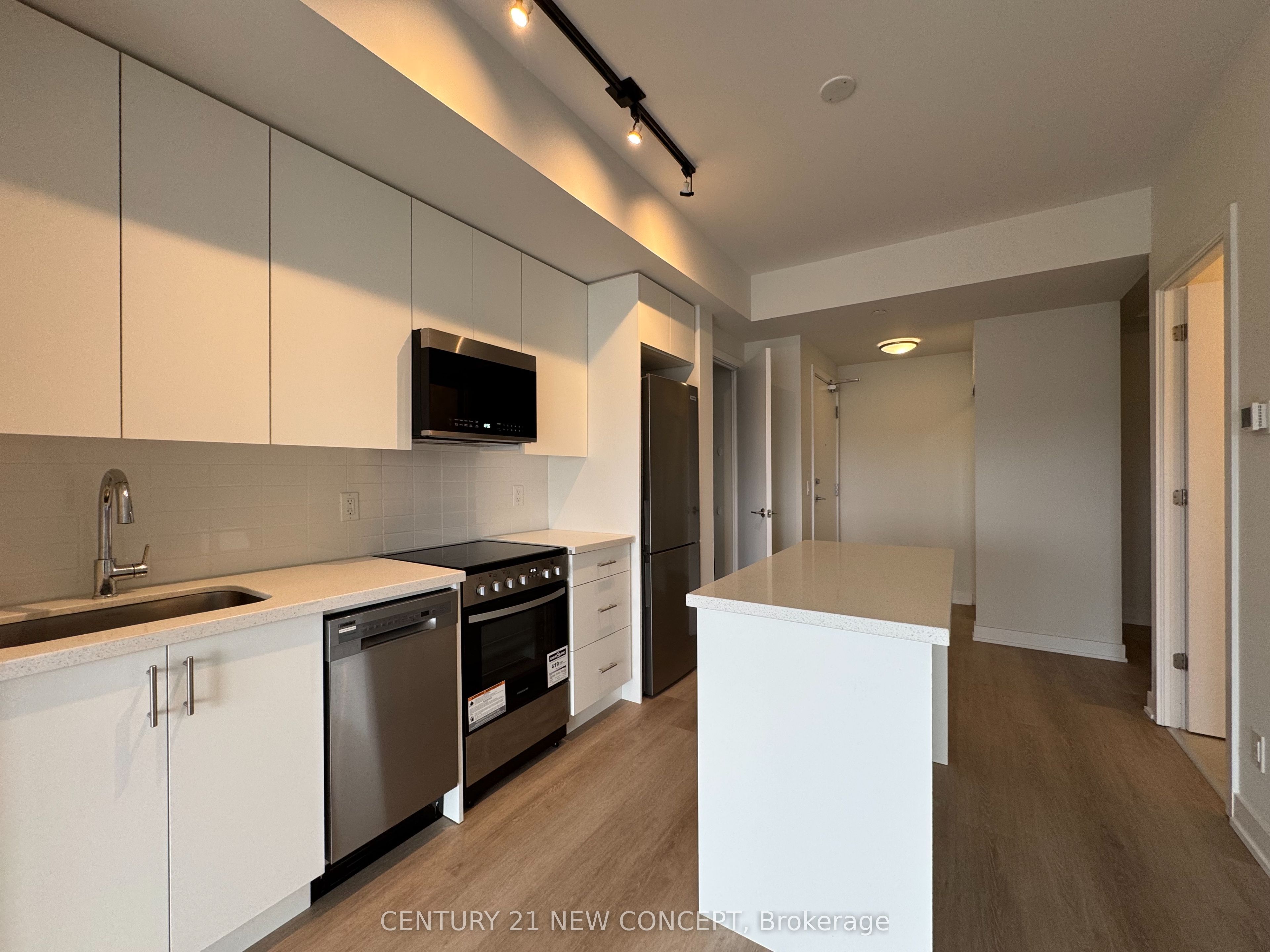 #707 - 15 Ellerslie Avenue Property Photo 16