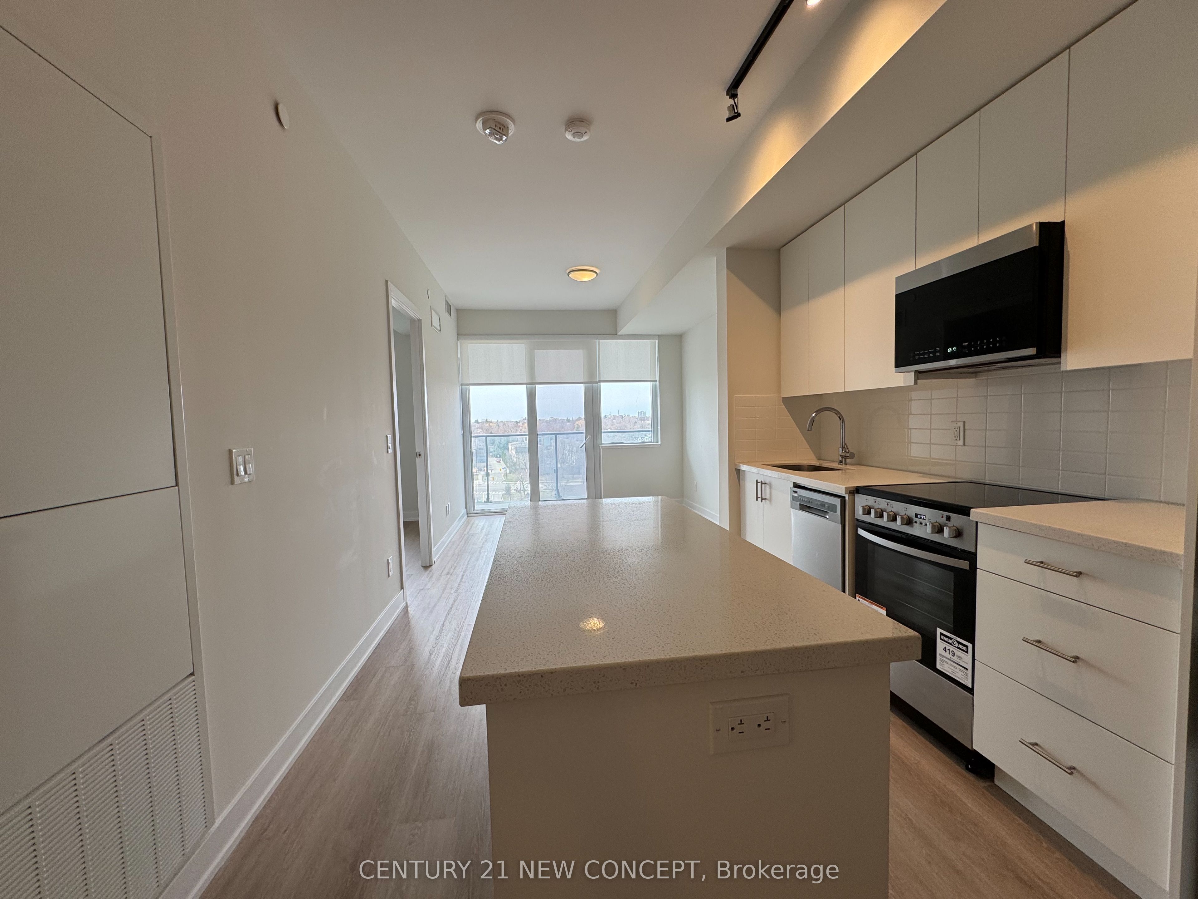 #707 - 15 Ellerslie Avenue Property Photo 17