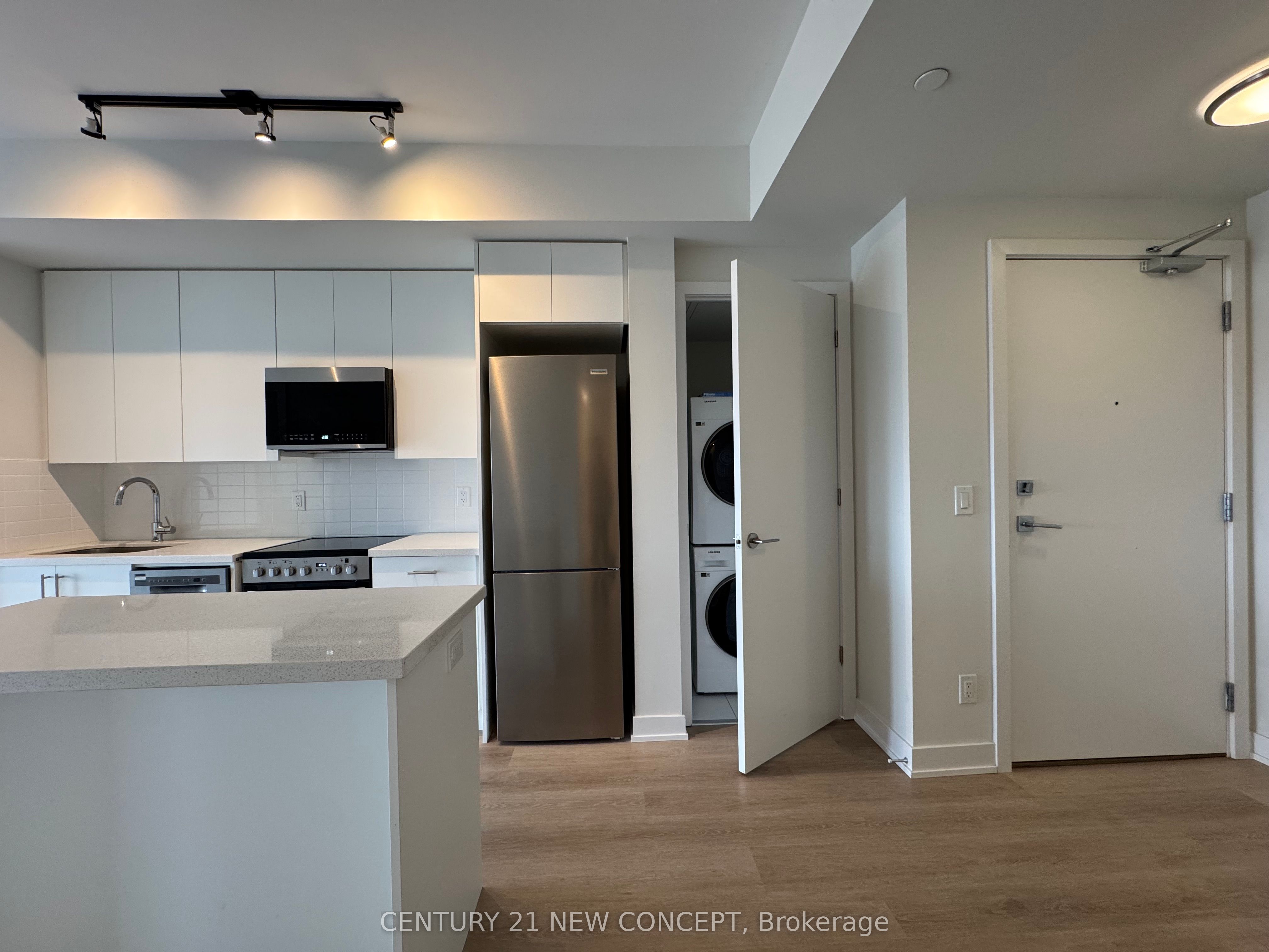 #707 - 15 Ellerslie Avenue Property Photo 18