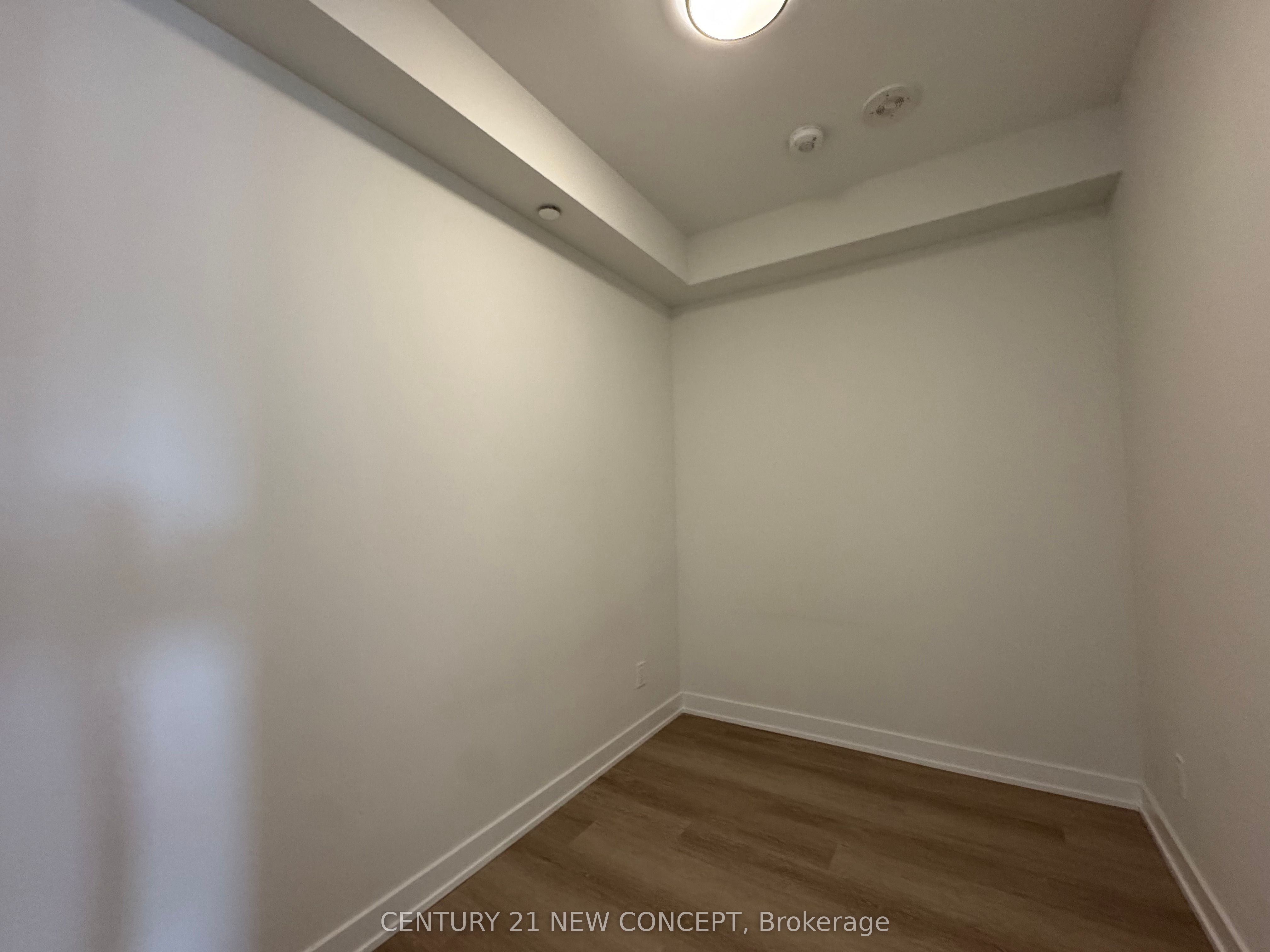 #707 - 15 Ellerslie Avenue Property Photo 23