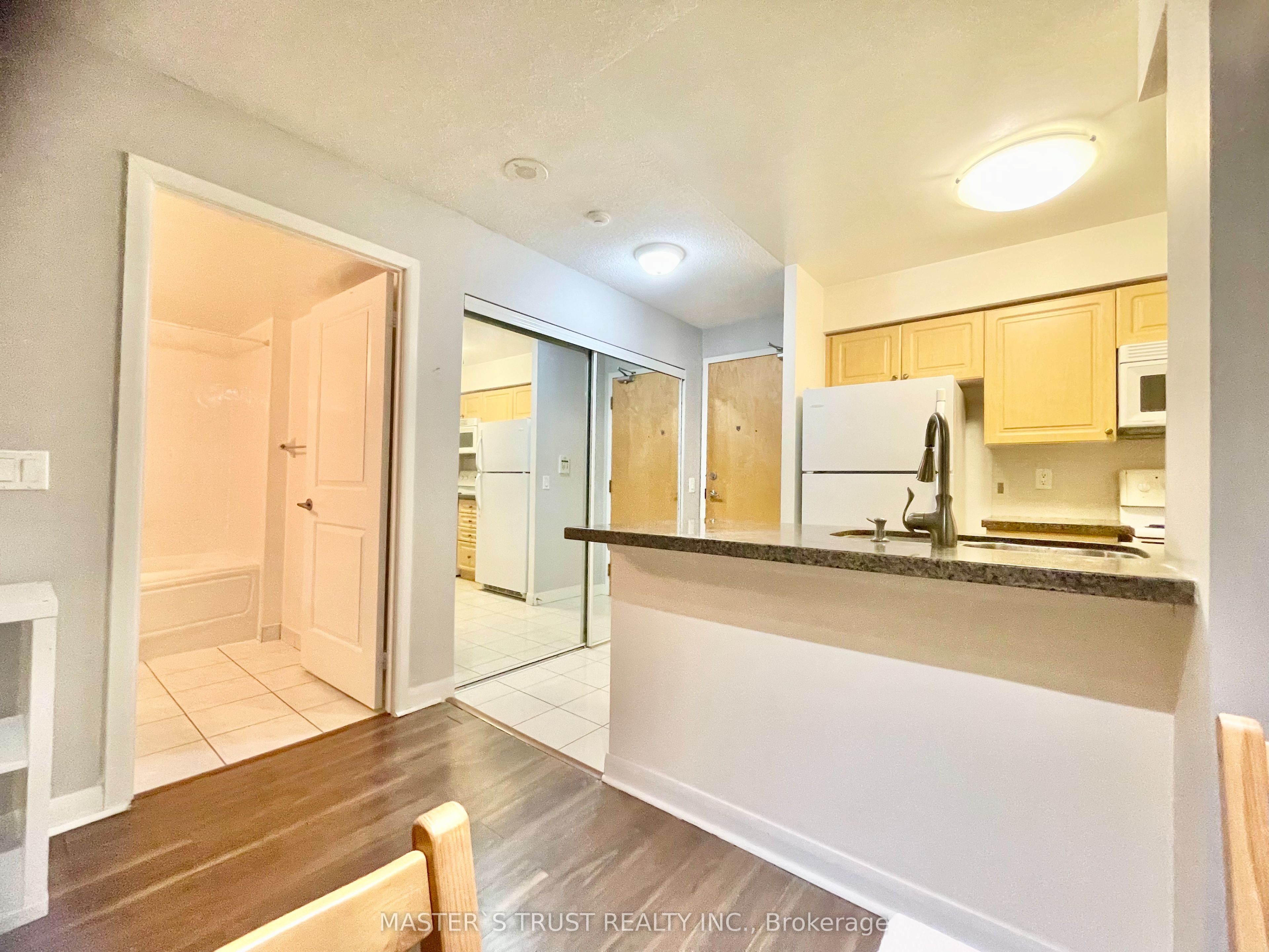 #3312 - 4968 Yonge Street Property Photo 4