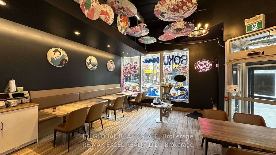 530 Yonge Street Property Photo 3
