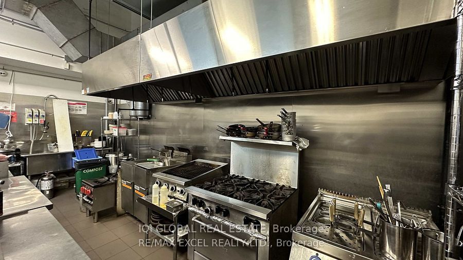 530 Yonge Street Property Photo 7