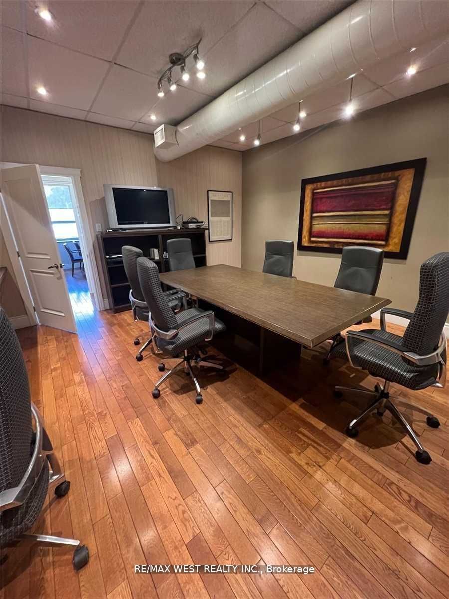 #16 - 1170 Dundas Street Property Photo 5