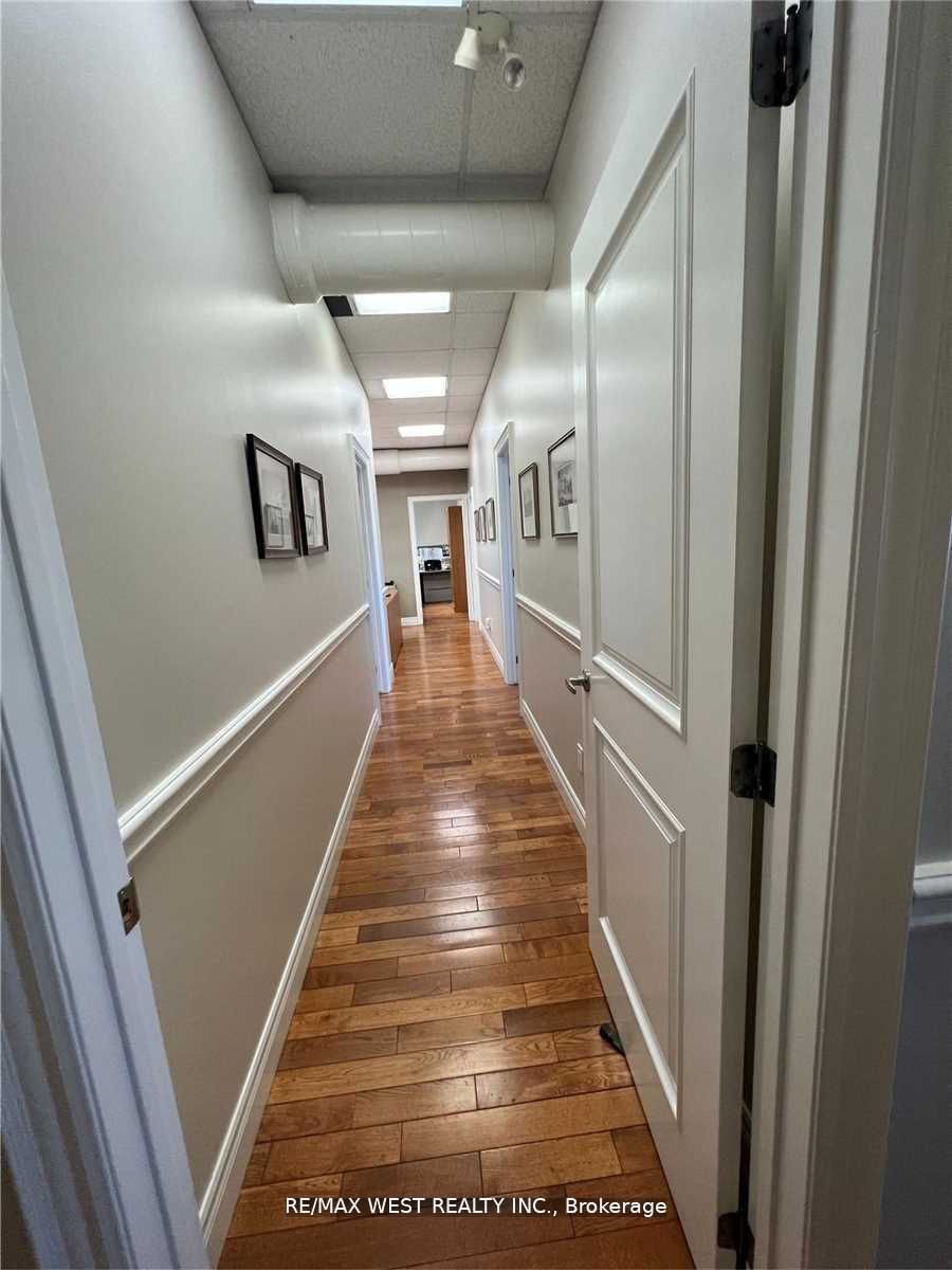#16 - 1170 Dundas Street Property Photo 9