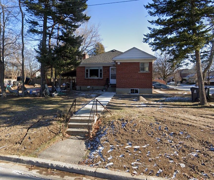 11 Lister Drive Property Photo 1