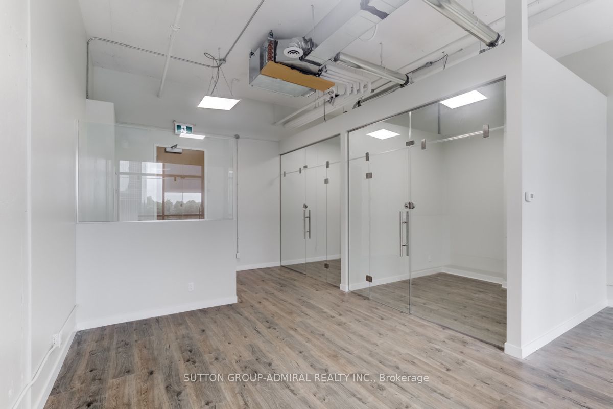 #4n - 4773 Yonge Street Property Photo 11
